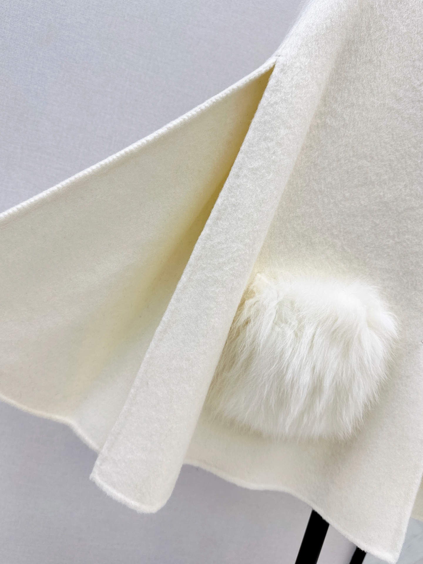 Fen 26fw woolen cape jacket