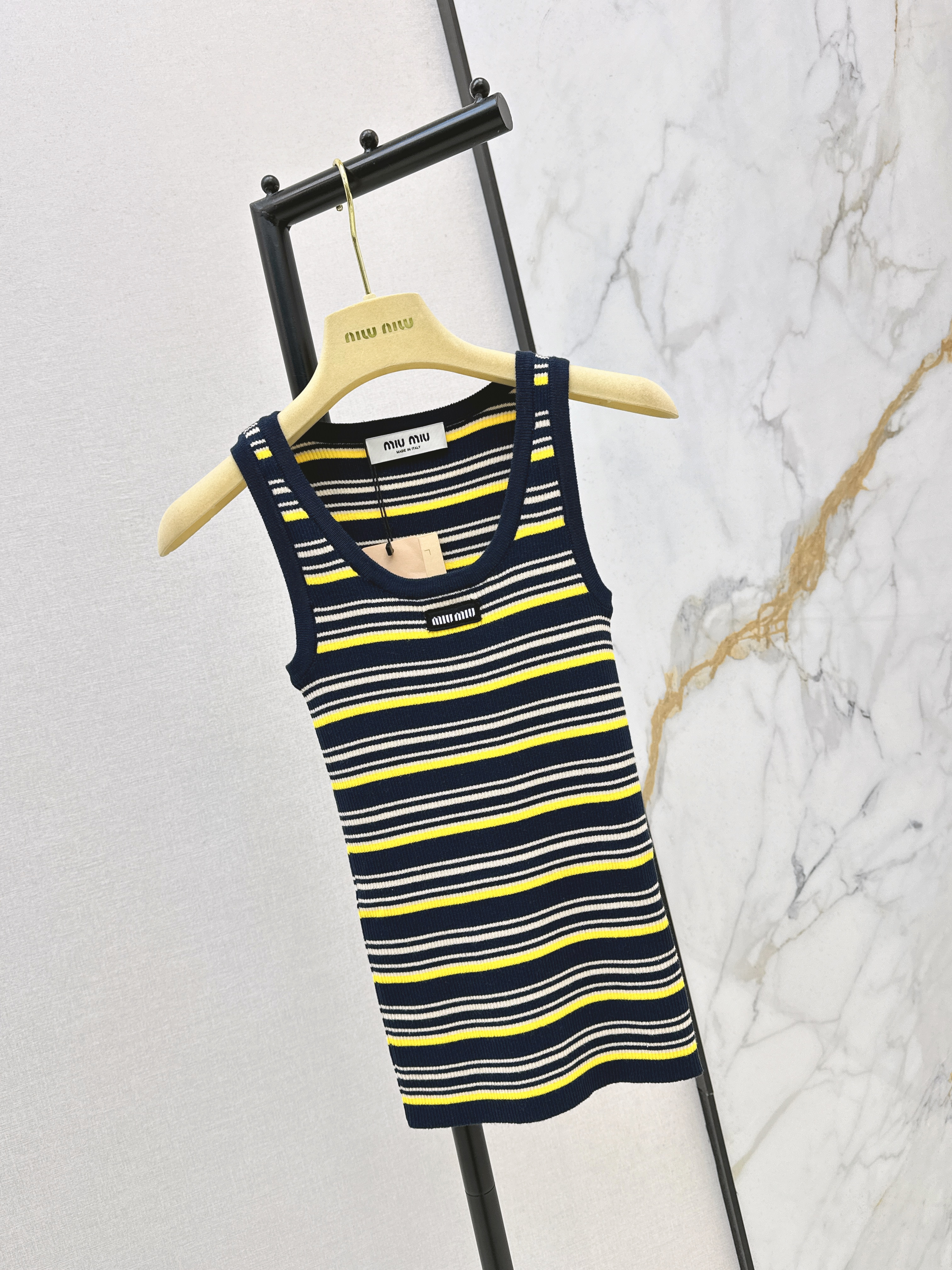Miu 26ss stripe knit vest