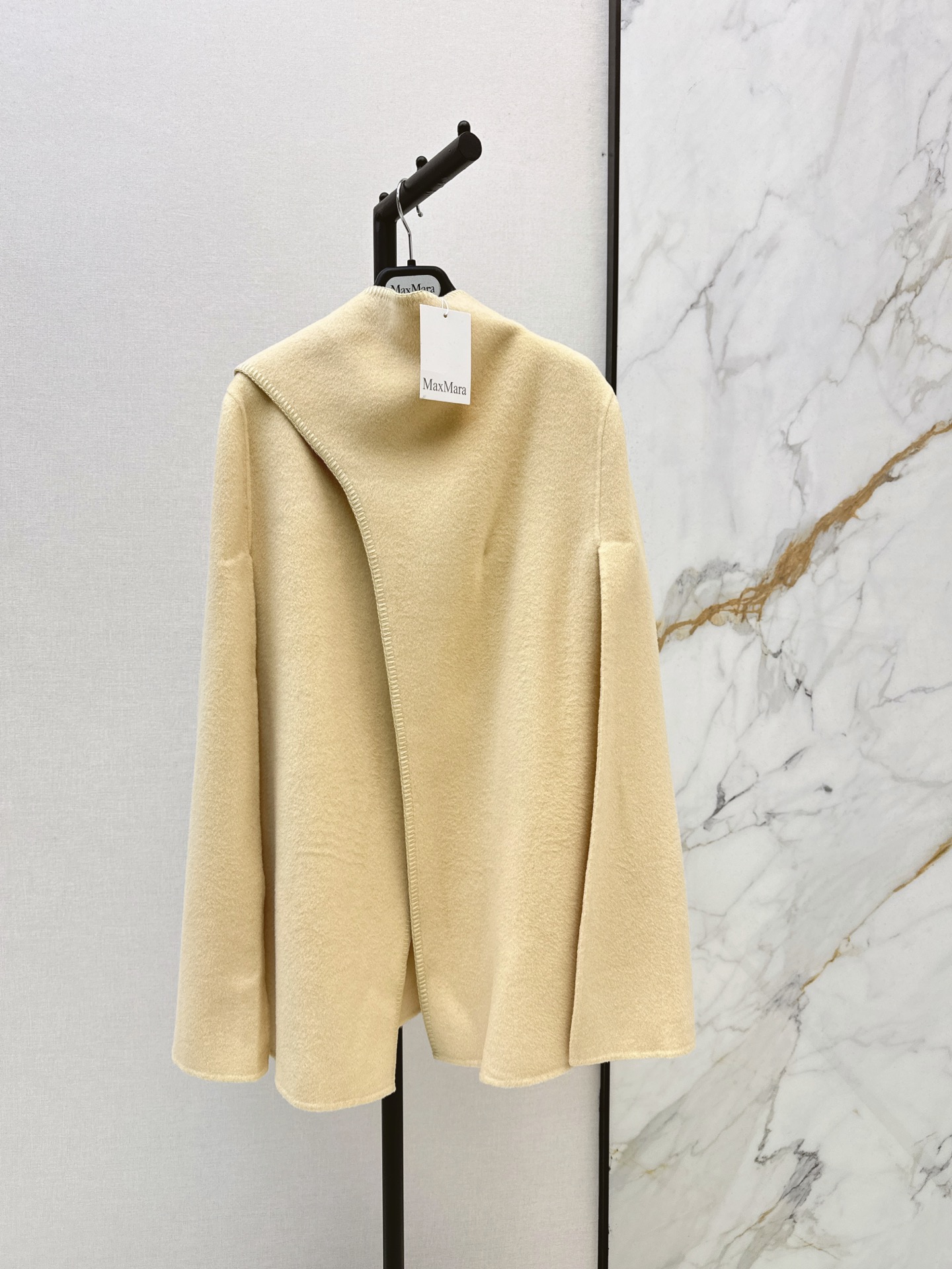 Max 26fw woolen cape overcoats