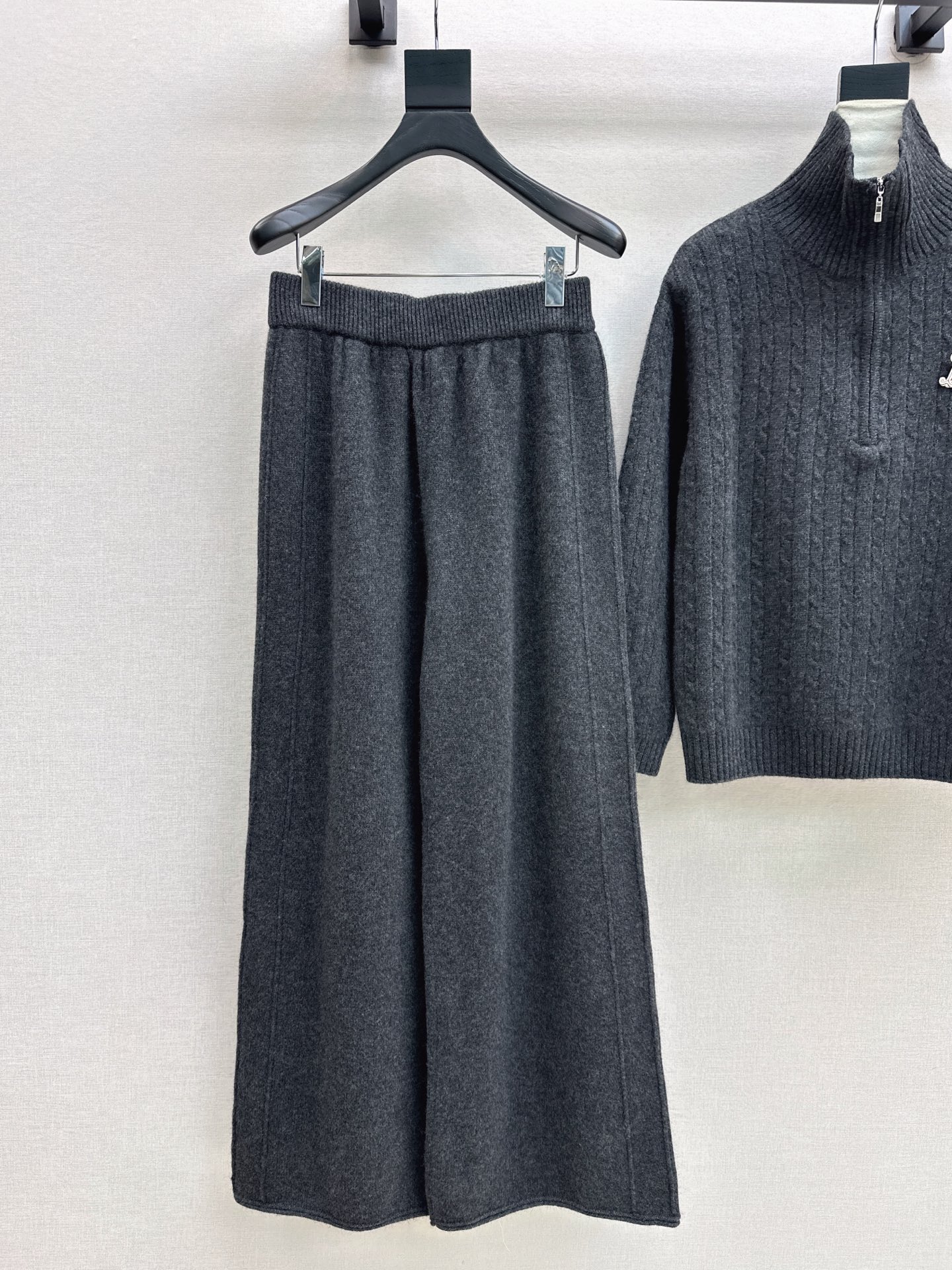 Max 26fw wool sweater pants sets