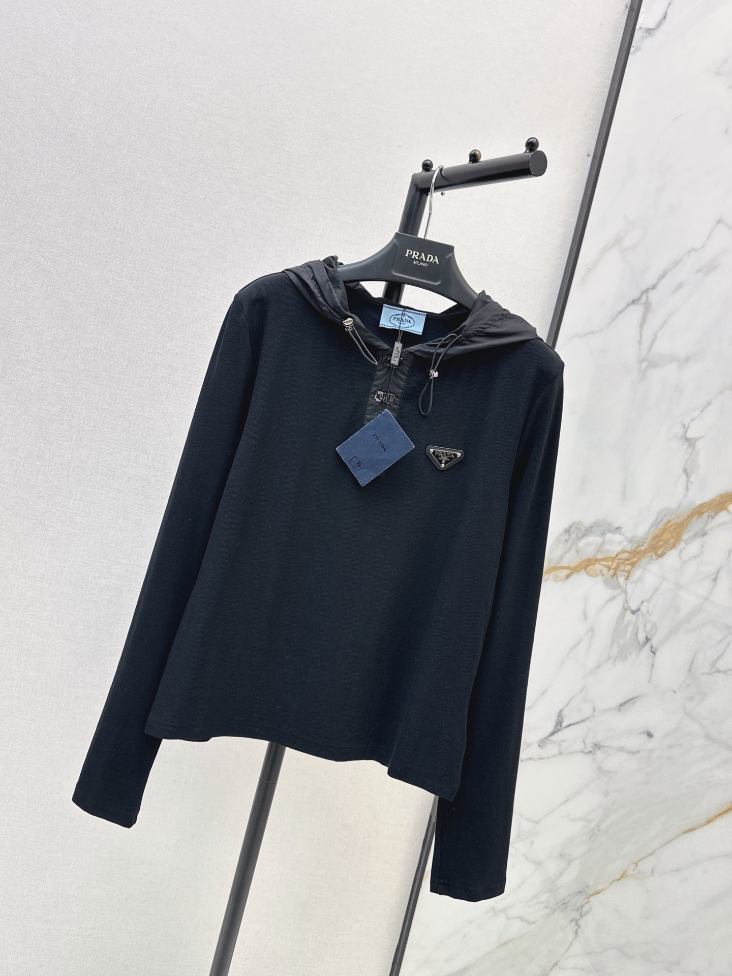 Pra 26fw hooded basic tee