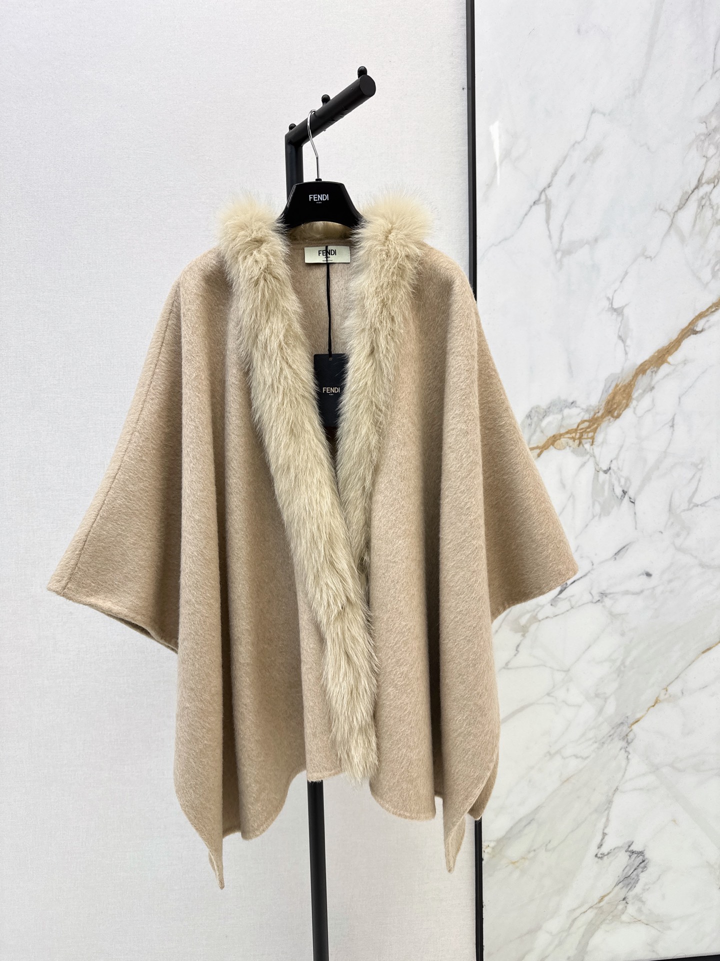 Fen 26fw fox-trim woolen cape jacket