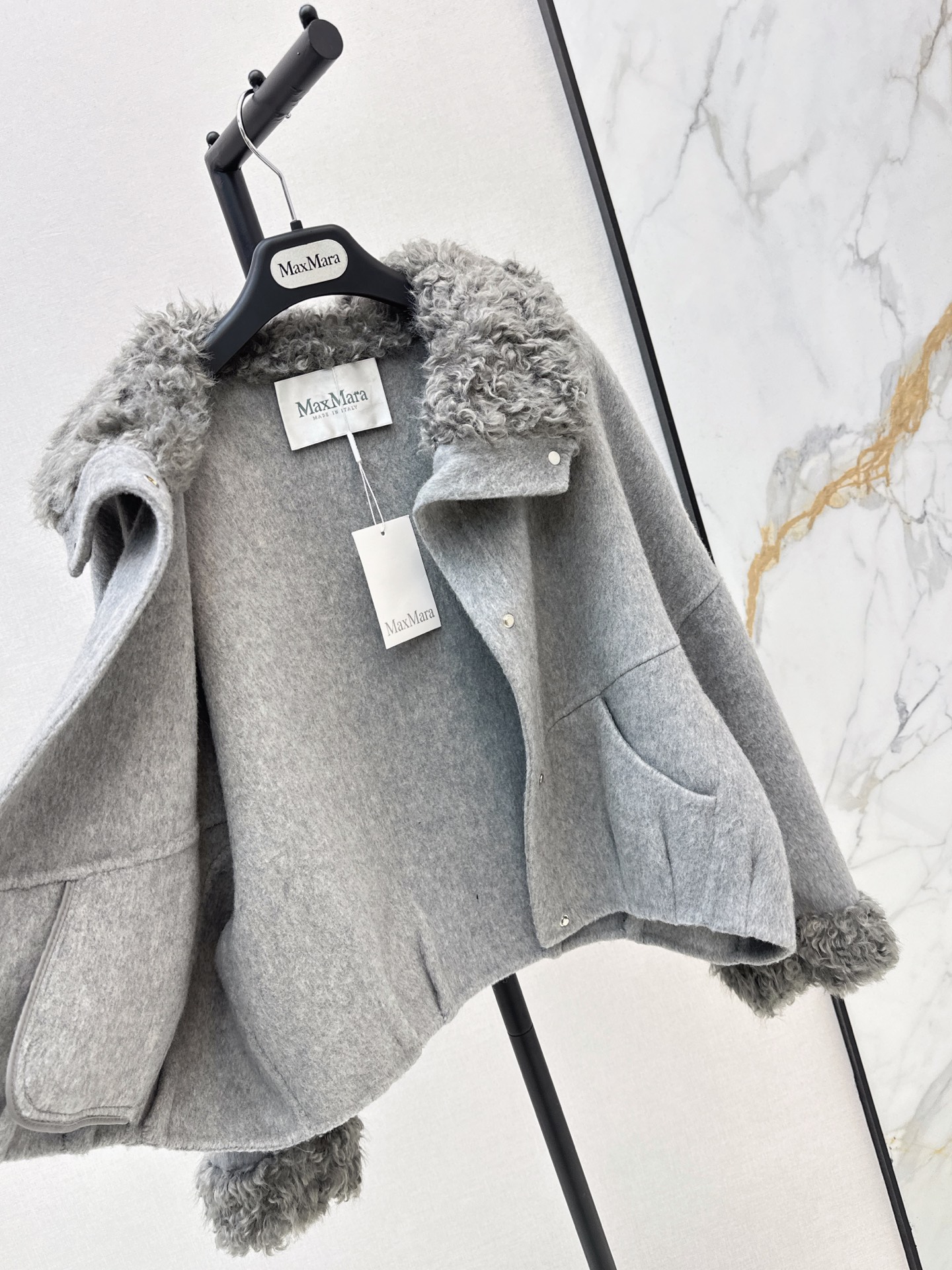 Max 26fw fur-trim woolen jacket