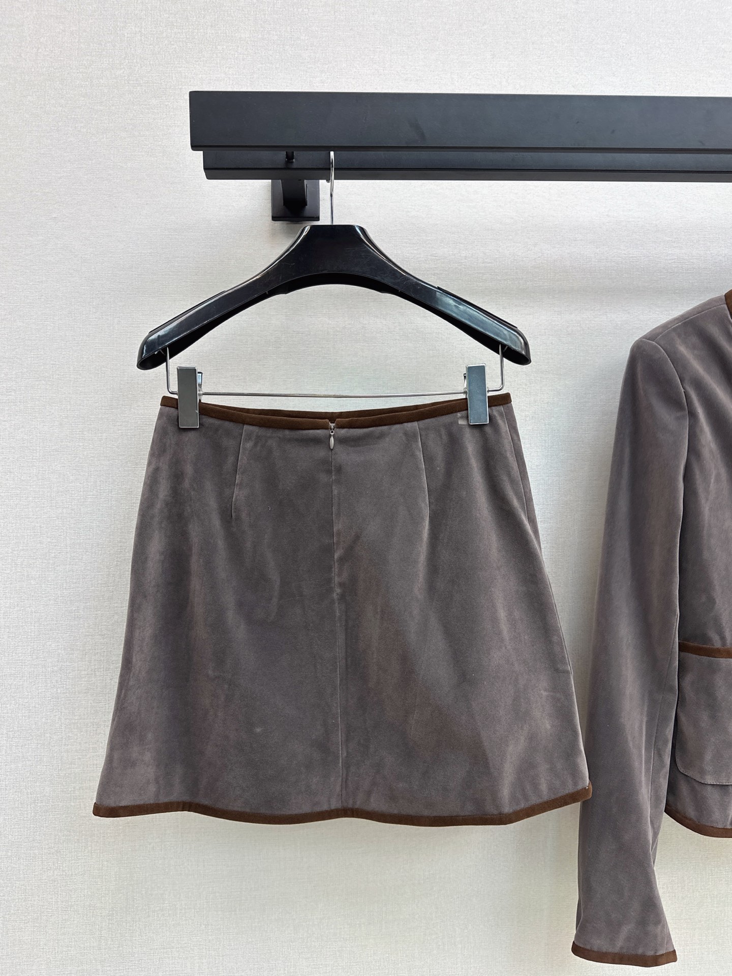 Celi 26fw velvet cropped jacket skirt sets