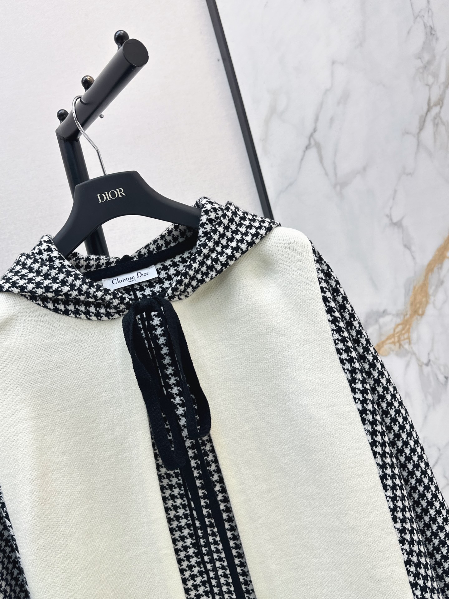 CD 26fw hooundstooth knit contract hooded cape jacket