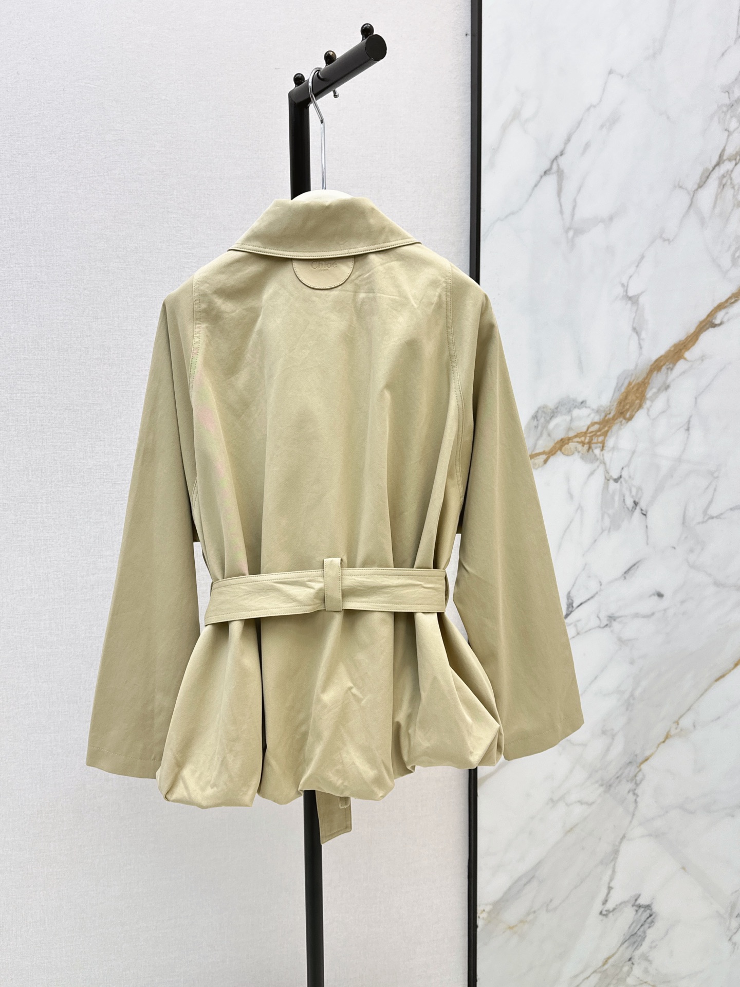 Chol 26fw belted cropped trench coats