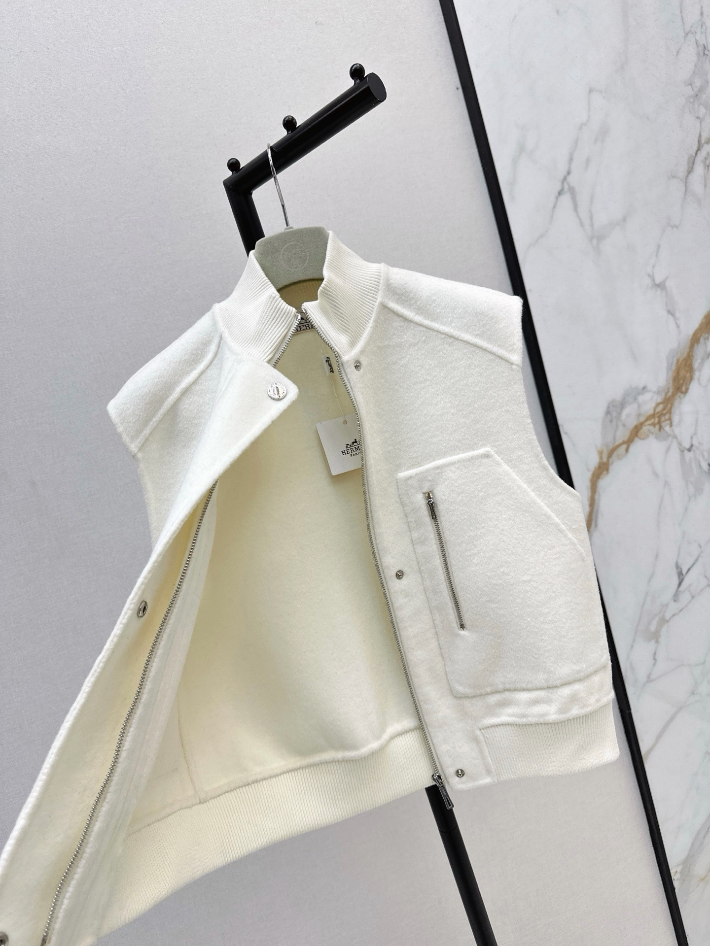 Her 26fw woolen vest jacket