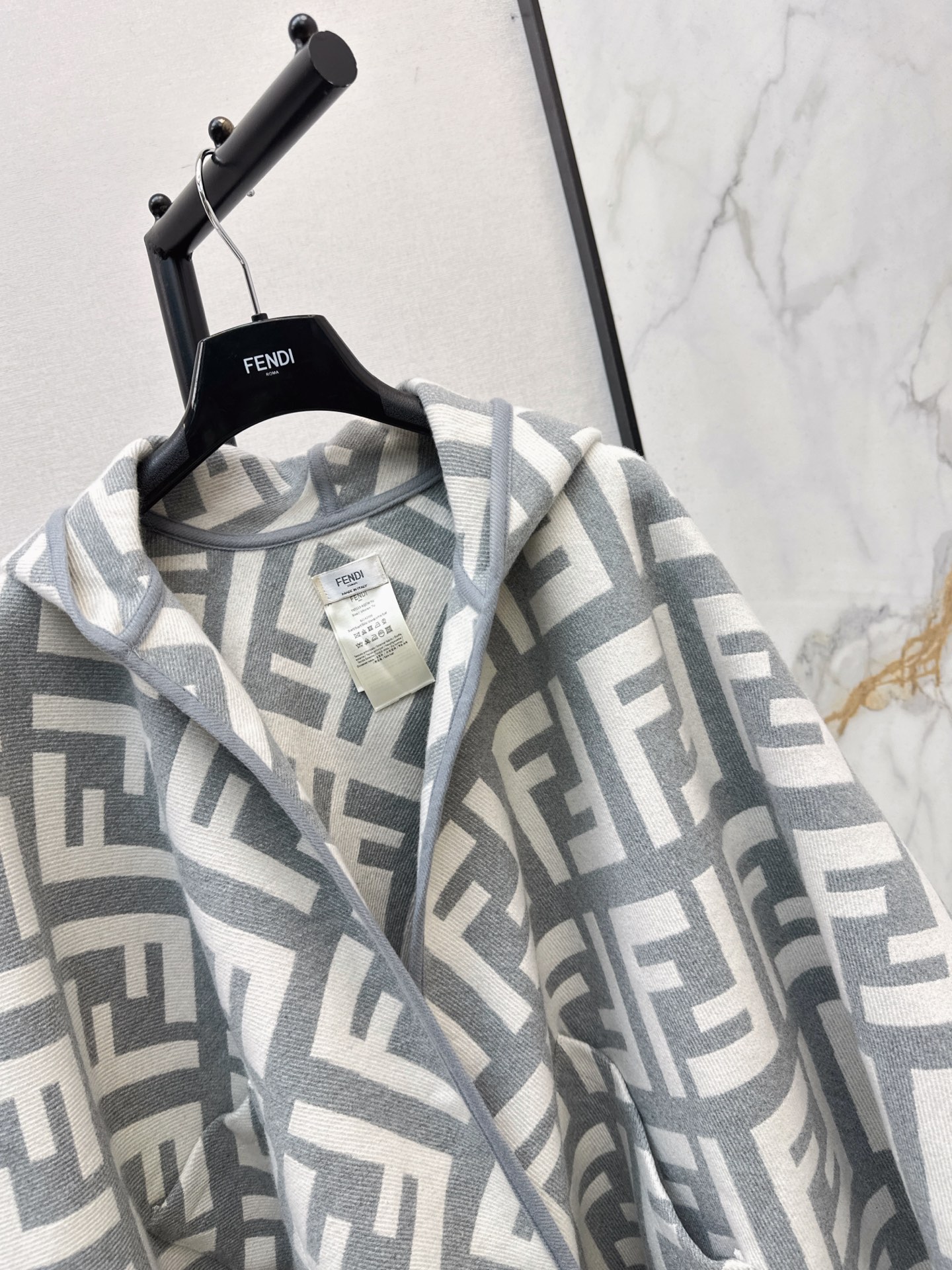 Fen 26fw cashmere hooded shawls cape