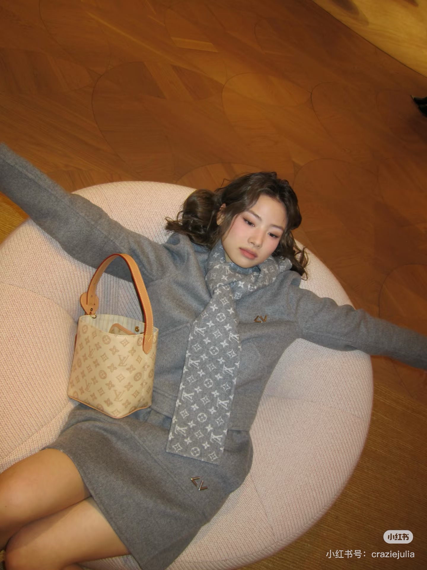 Loui 26fw scraf-collar knit jacket