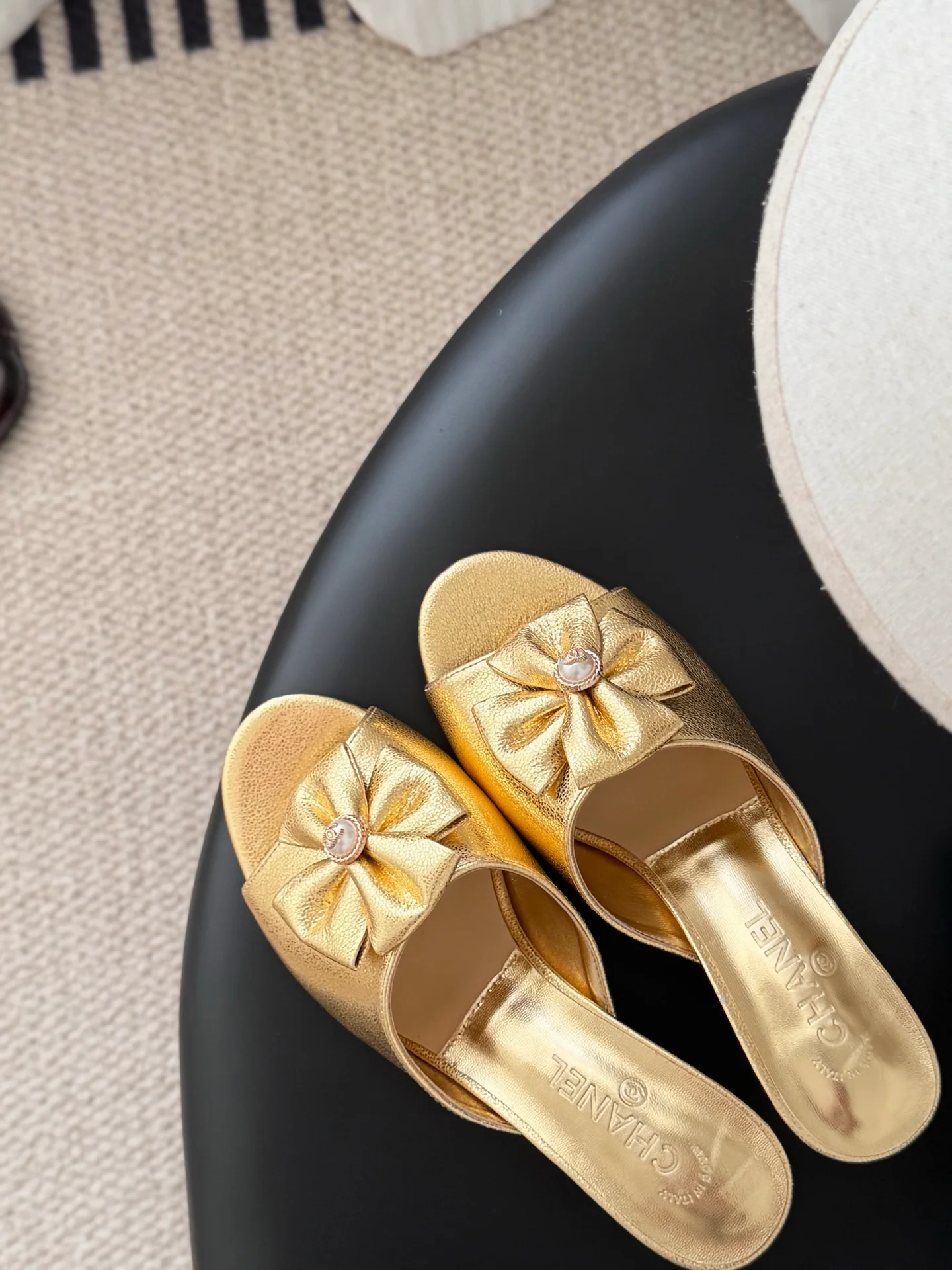 Chan 26ss kitten heel slides
