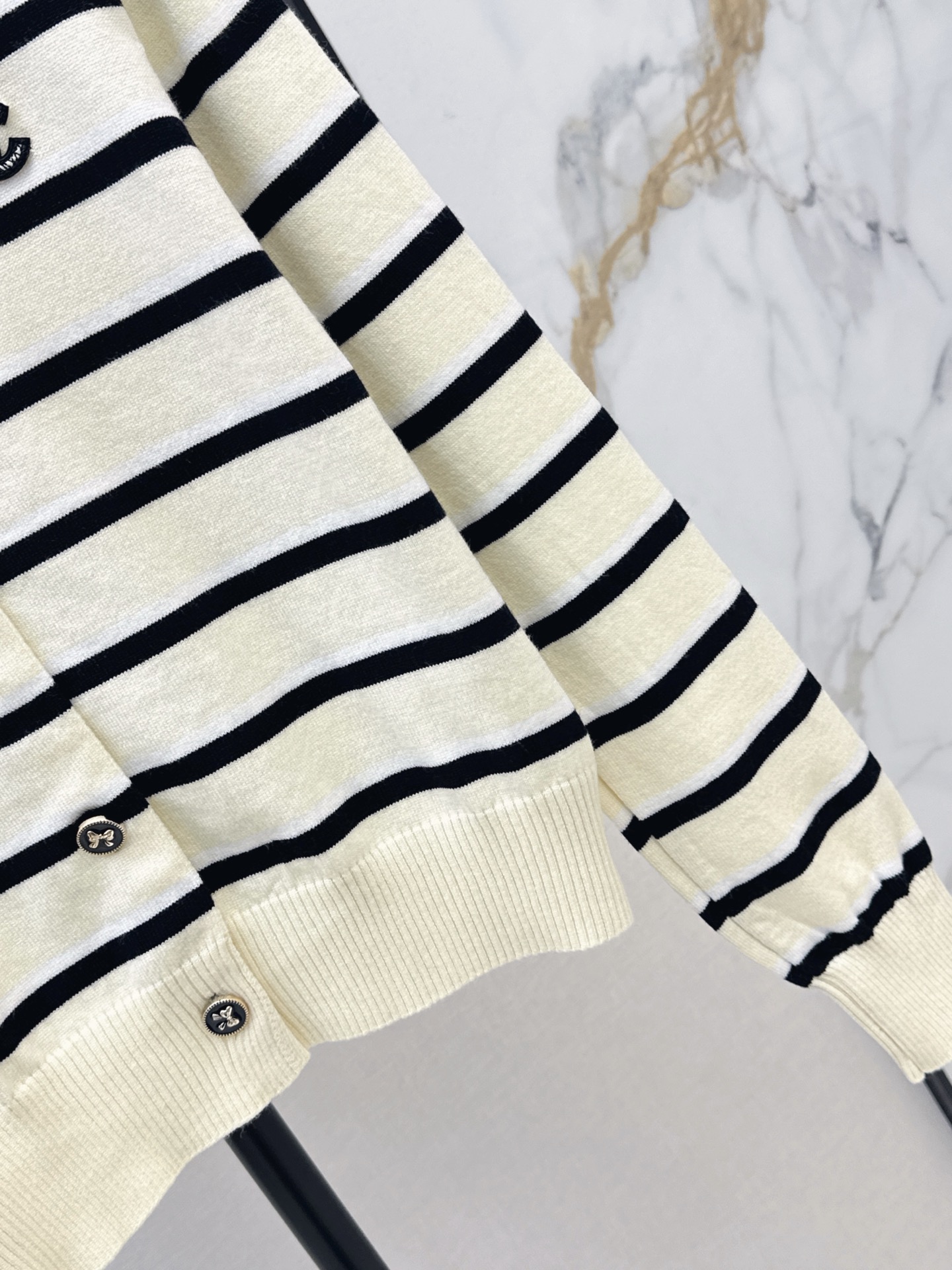Chan 26fw stripe knit cardigan