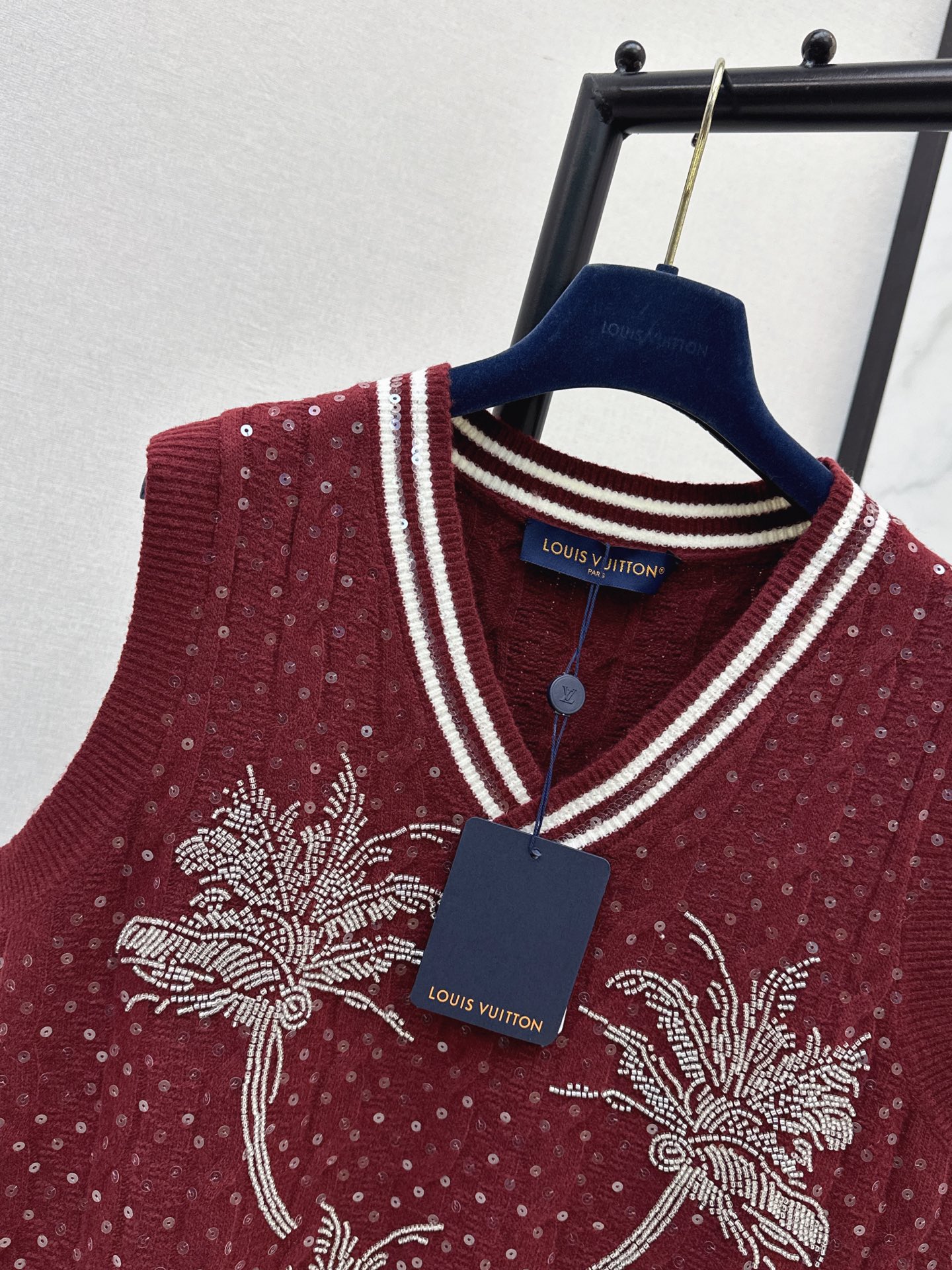 Loui 26fw rhinestone knit vest