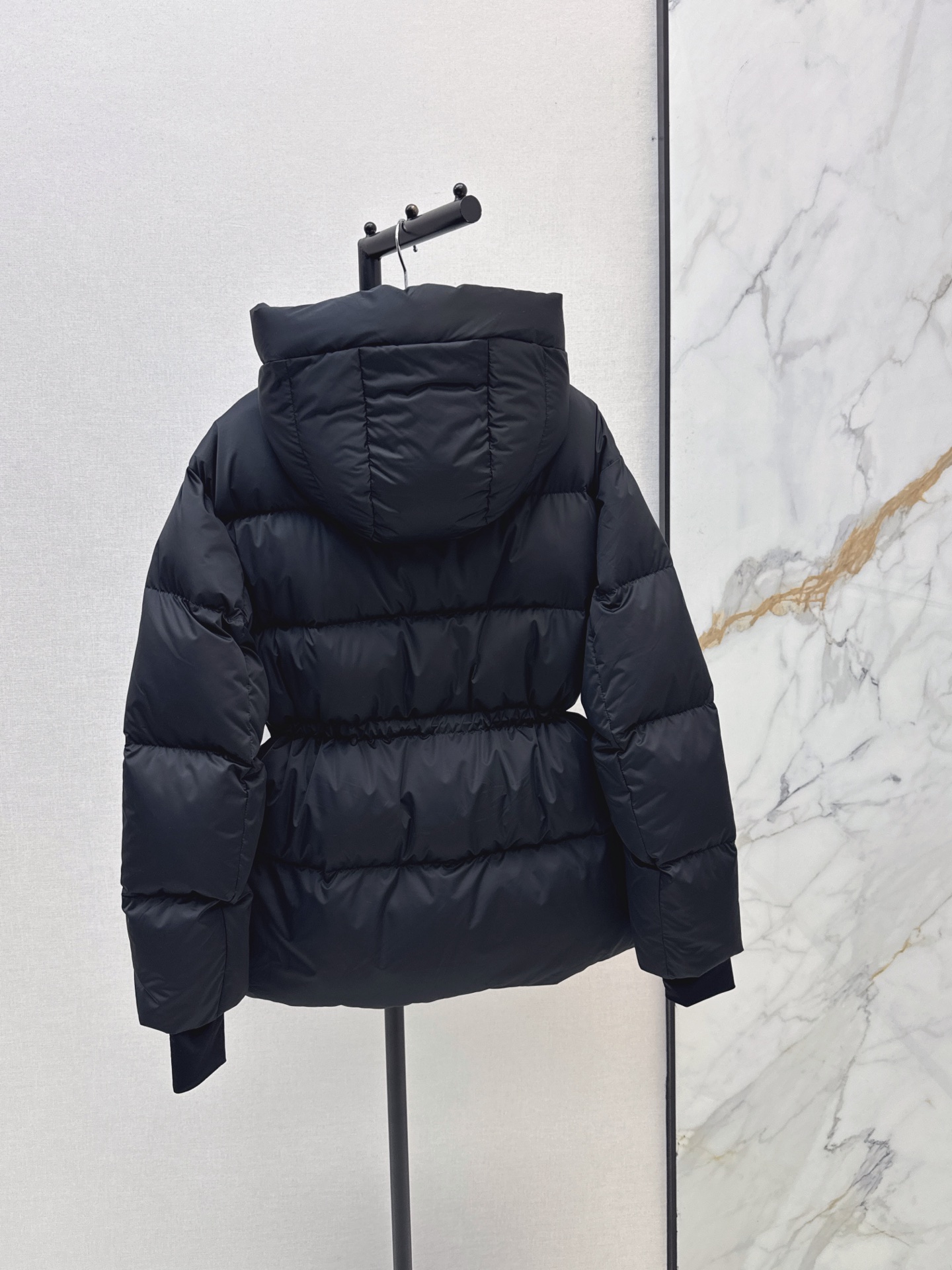 Pra 26fw hooded drawsting down jacket