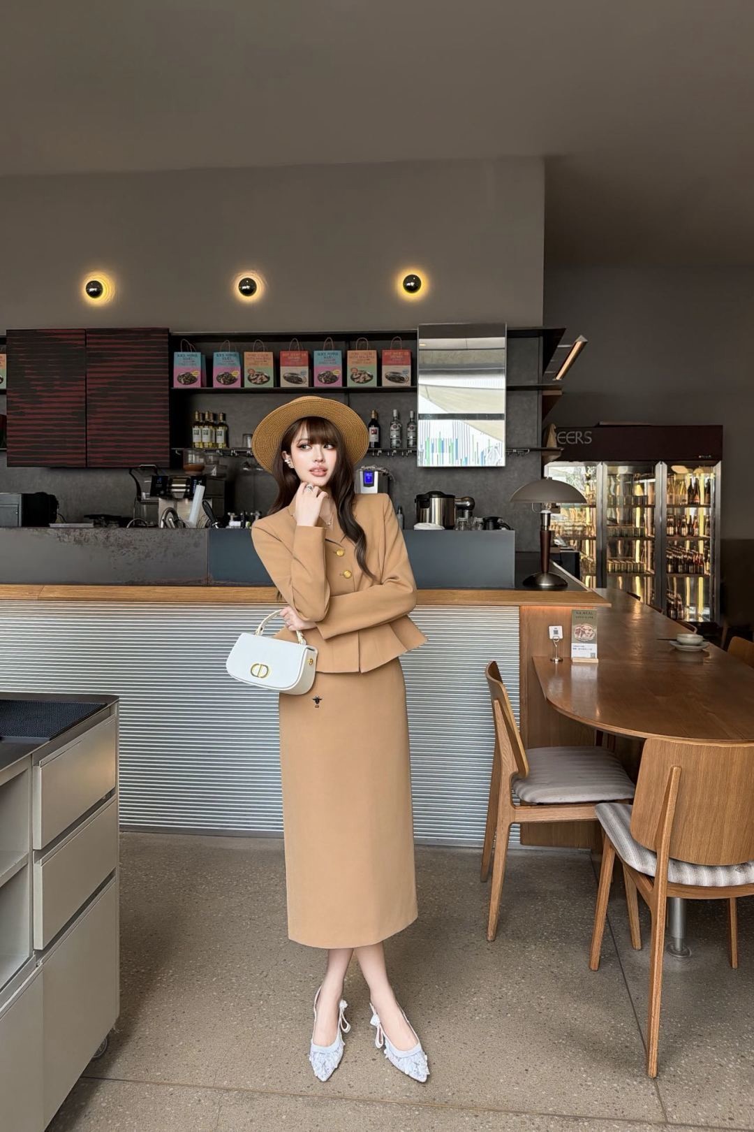 CD 26fw bee embroidery jacket A-lin skirt