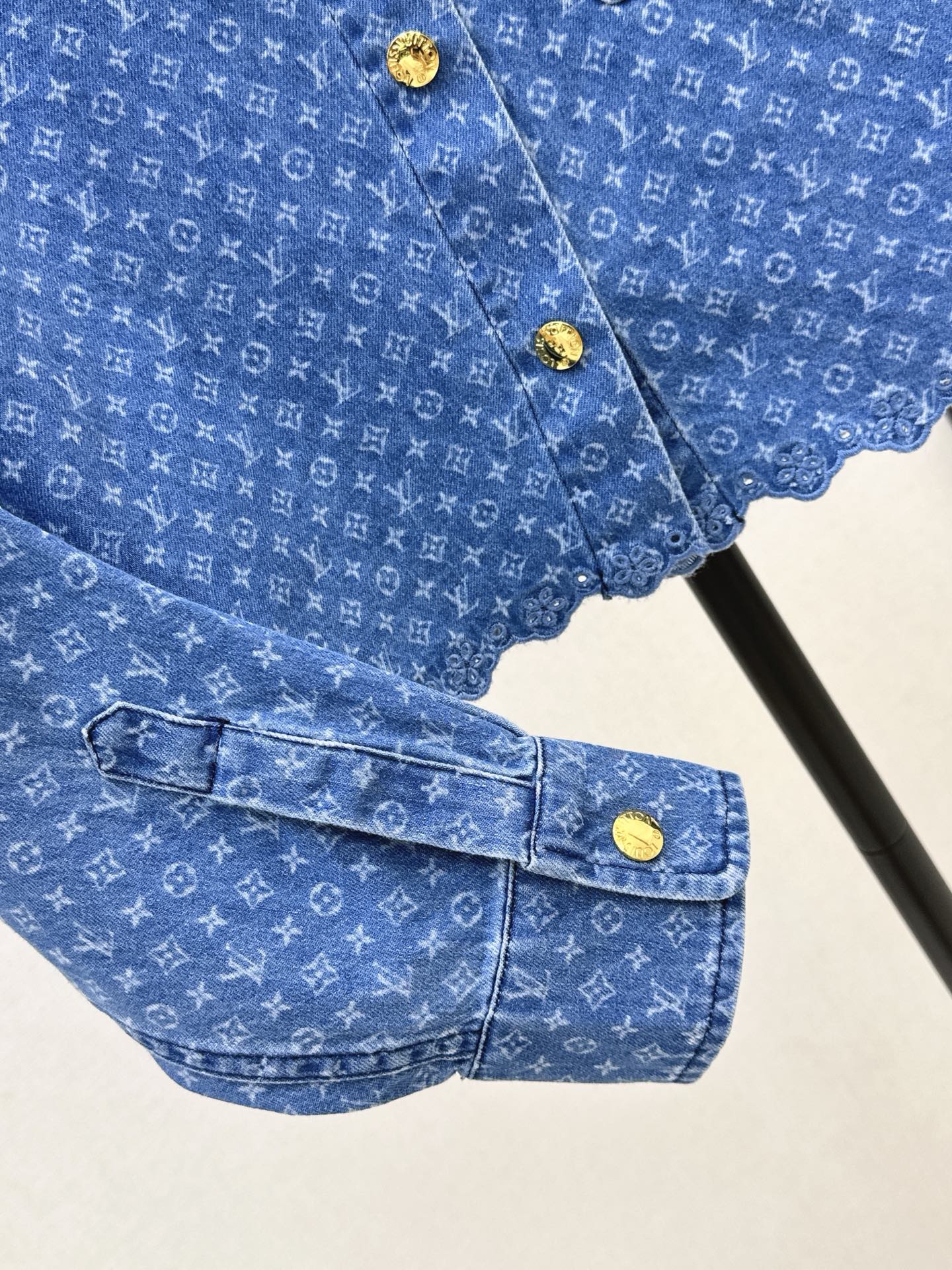 Loui 26ss cropped denim shirt