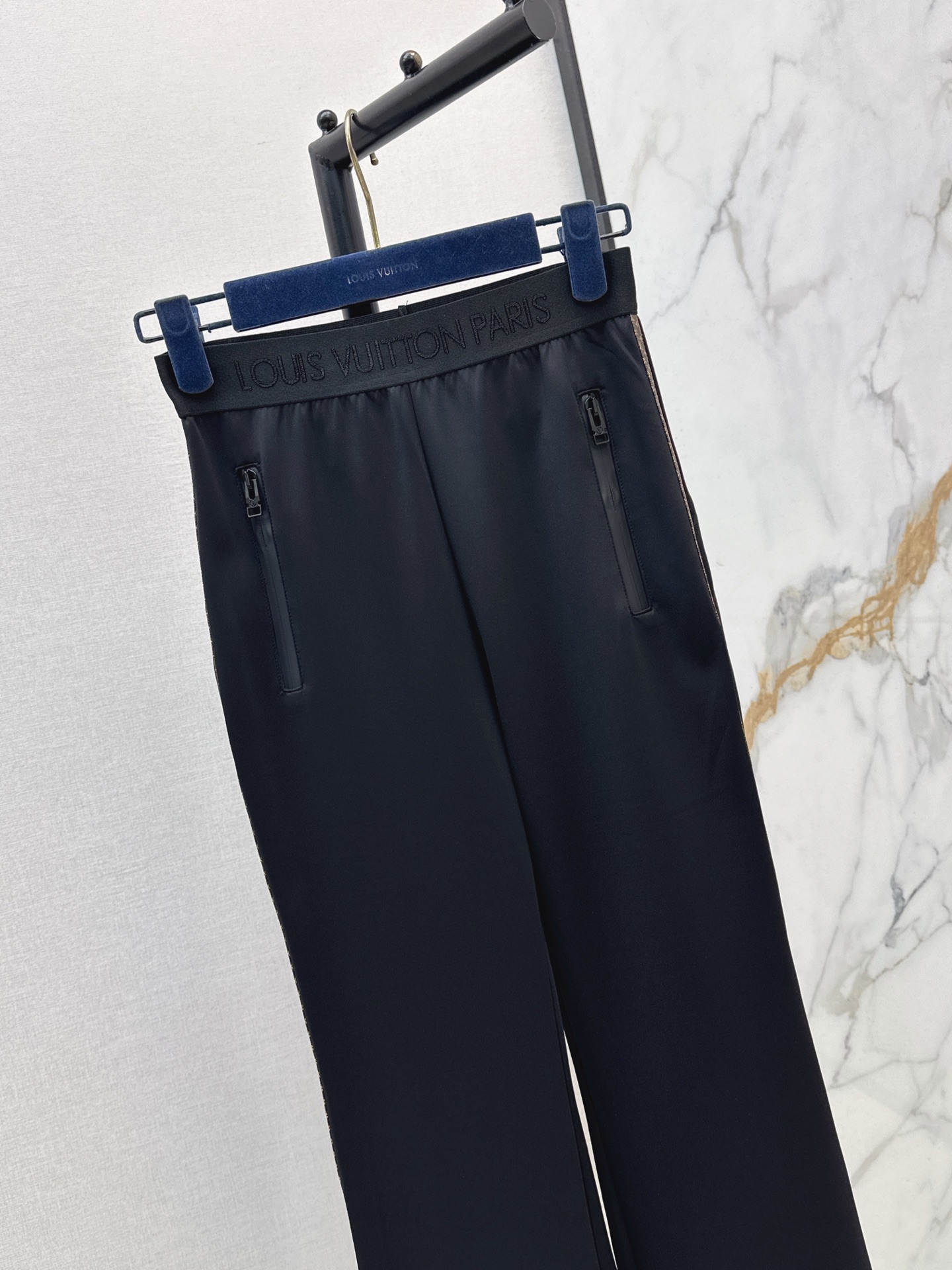 Loui 26fw flared pants