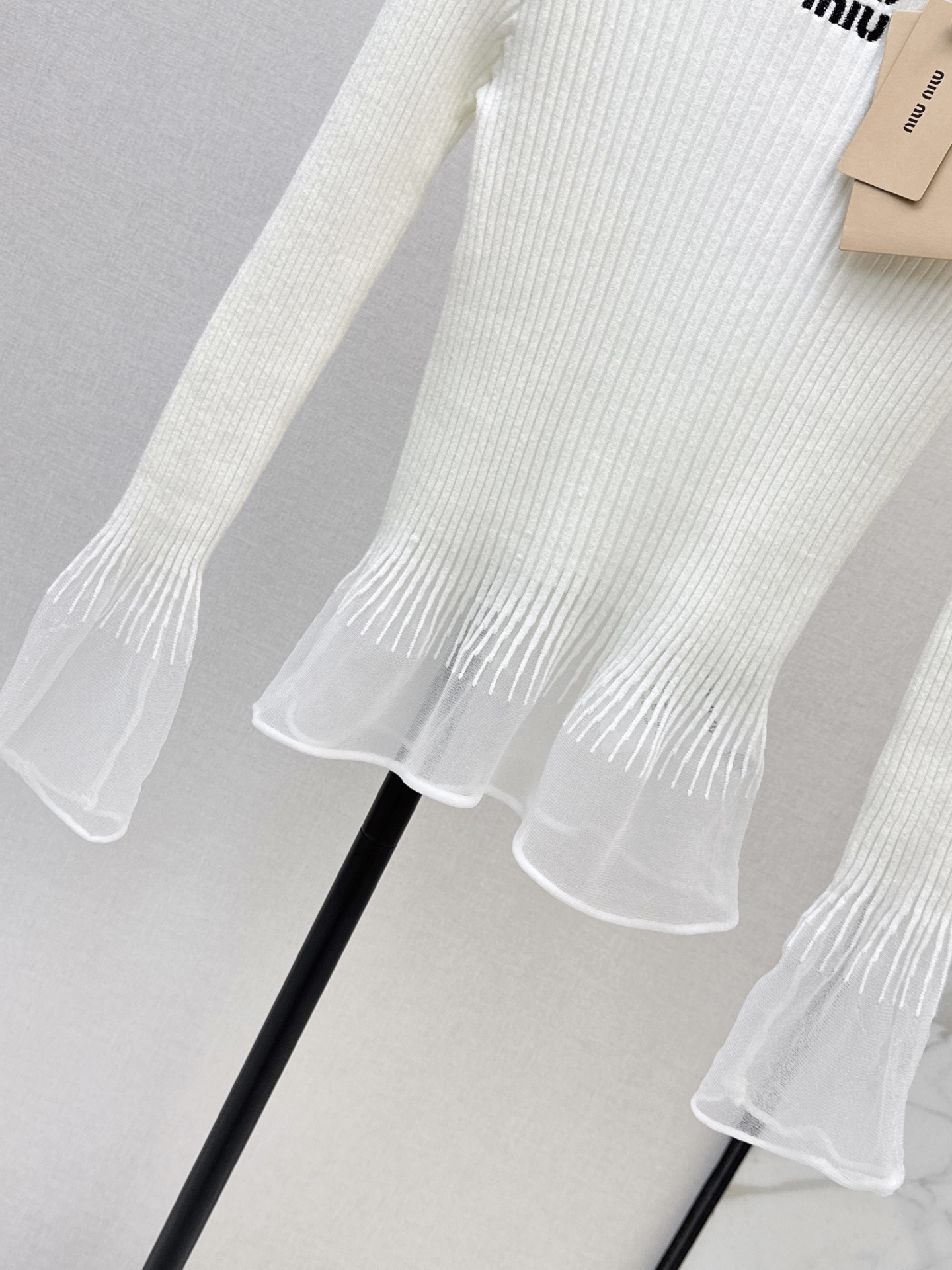 Miu 26fw contract mest knitwear