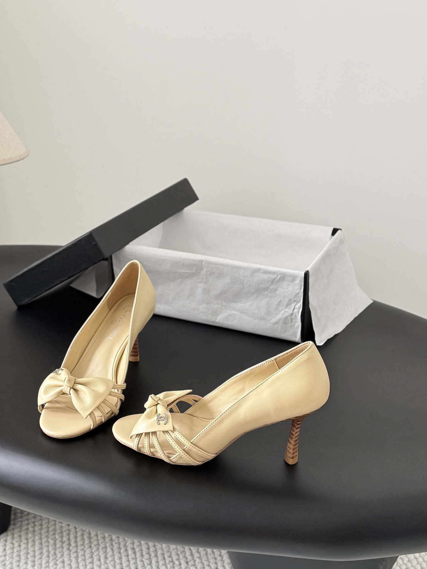 Chan 26ss peep toe heels