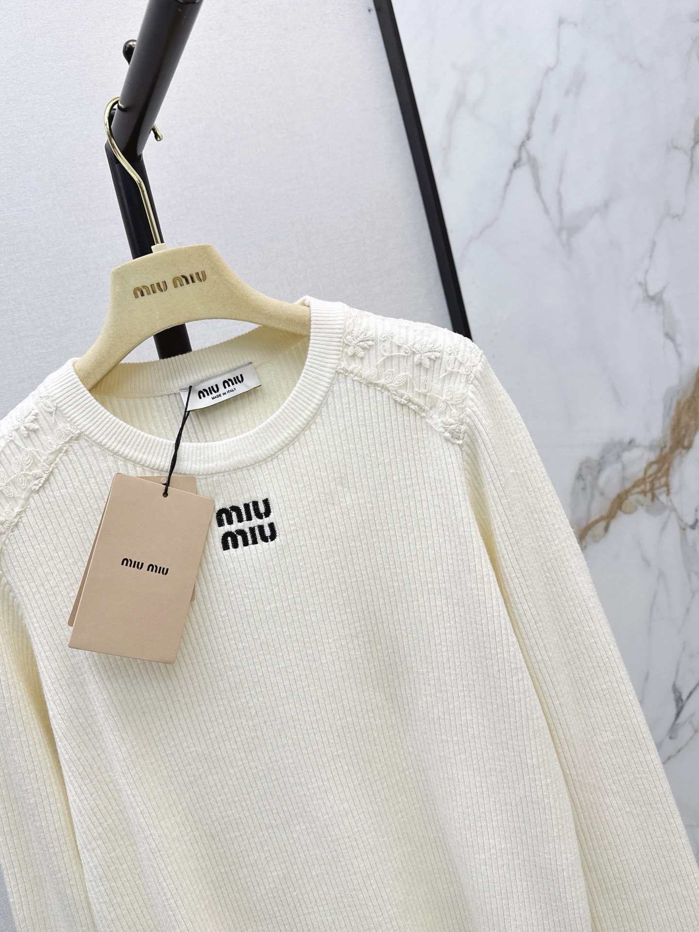 Miu 26fw lace contract sweater