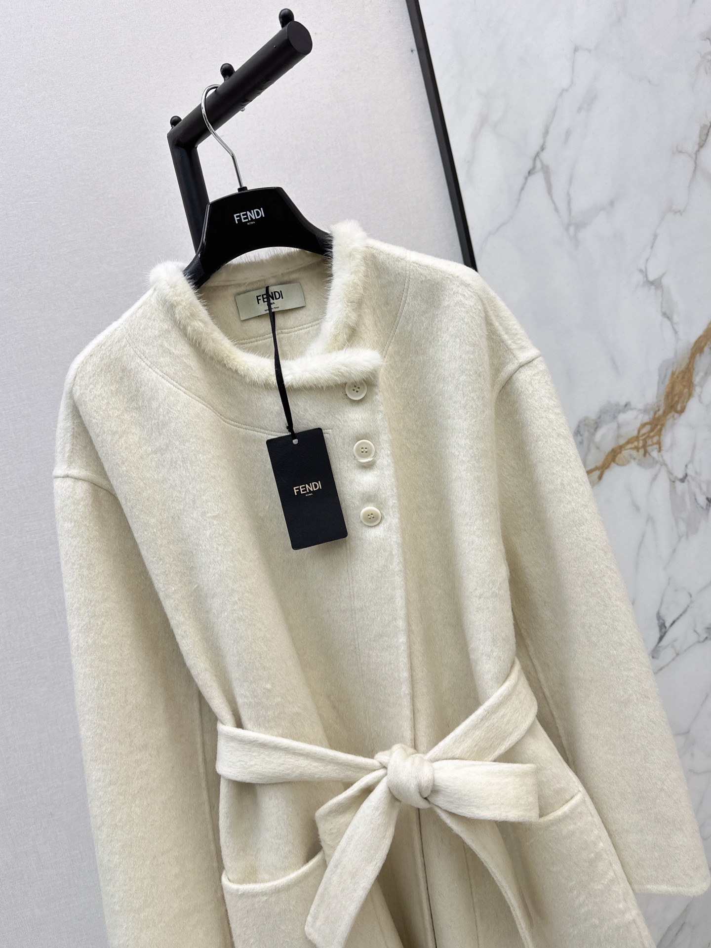 Fen 26fw fur-trim cropped belted overcoats