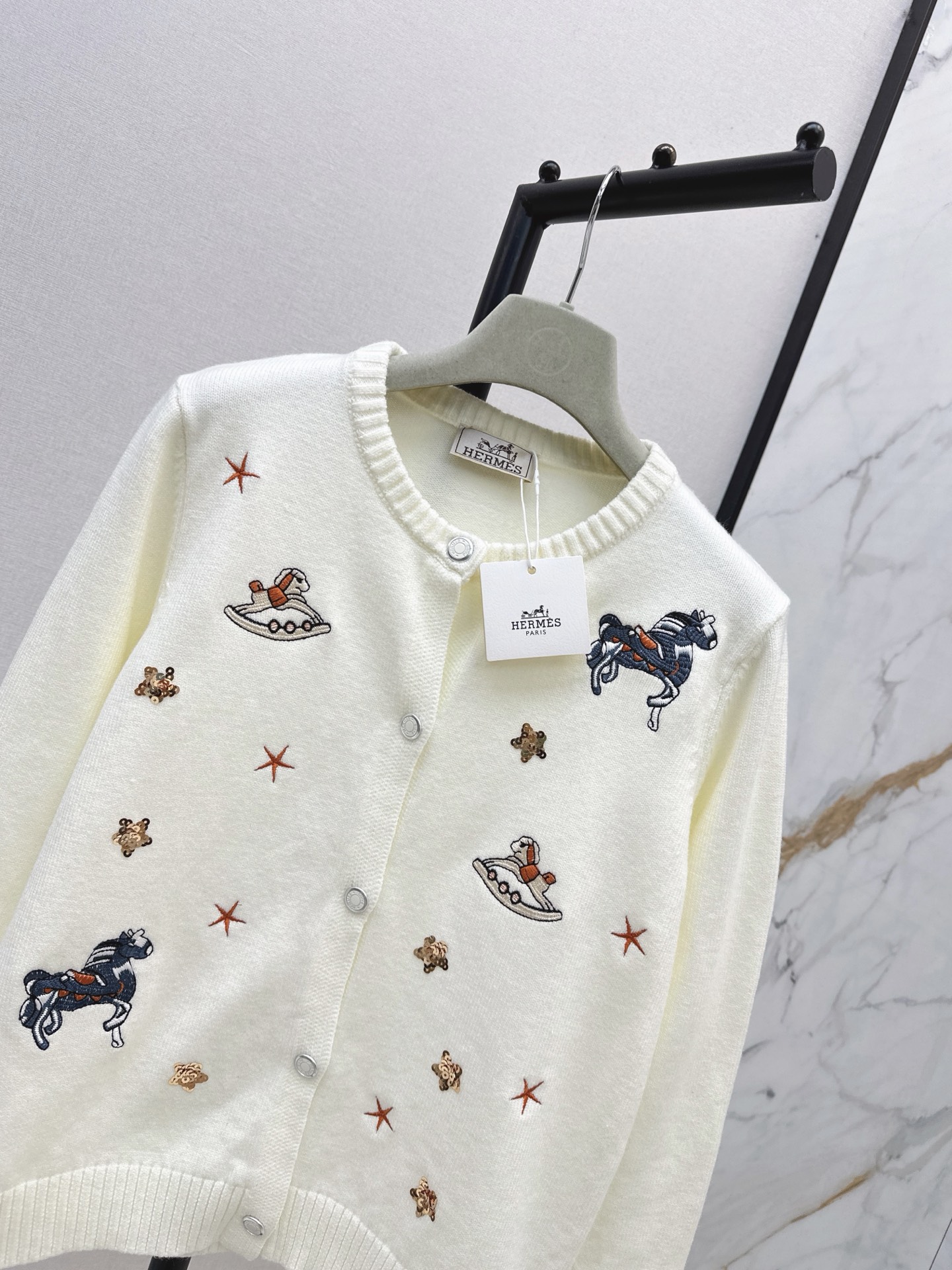 Her 26fw embroidery knit cardigan