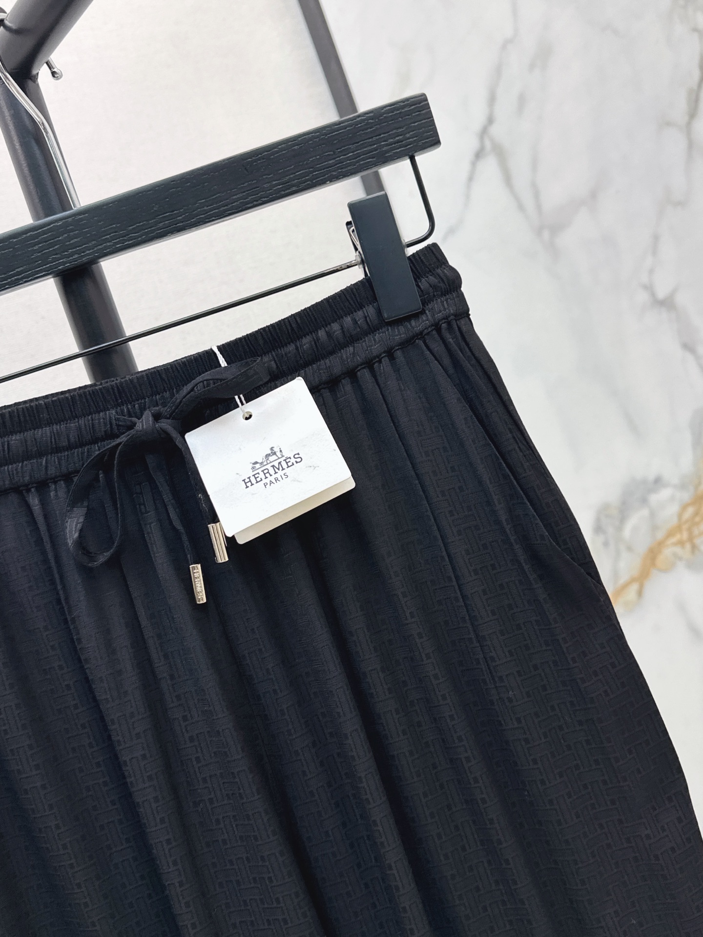 Her 26fw straight-leg pants