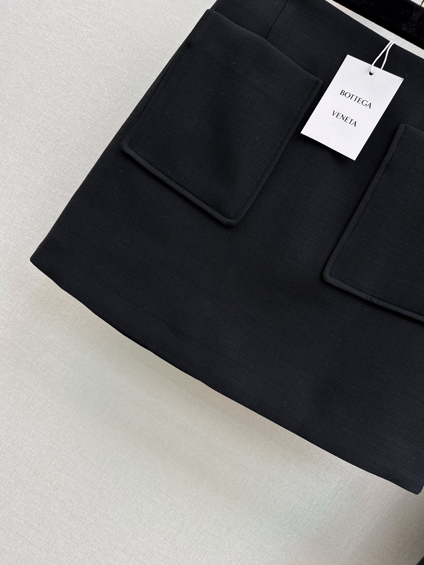 Bott 26fw A-line skirt