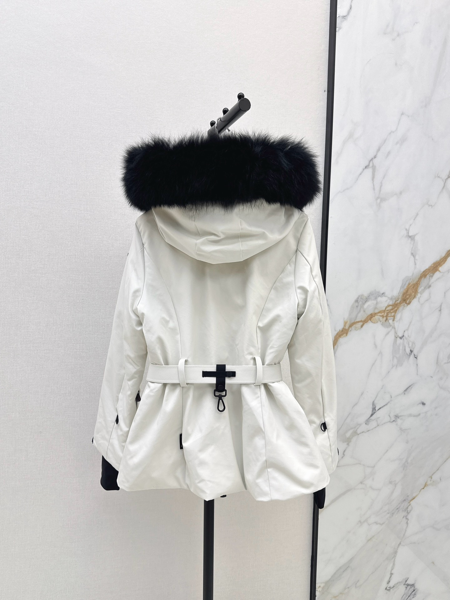 Monc 26fw belted hooded ski down jacket