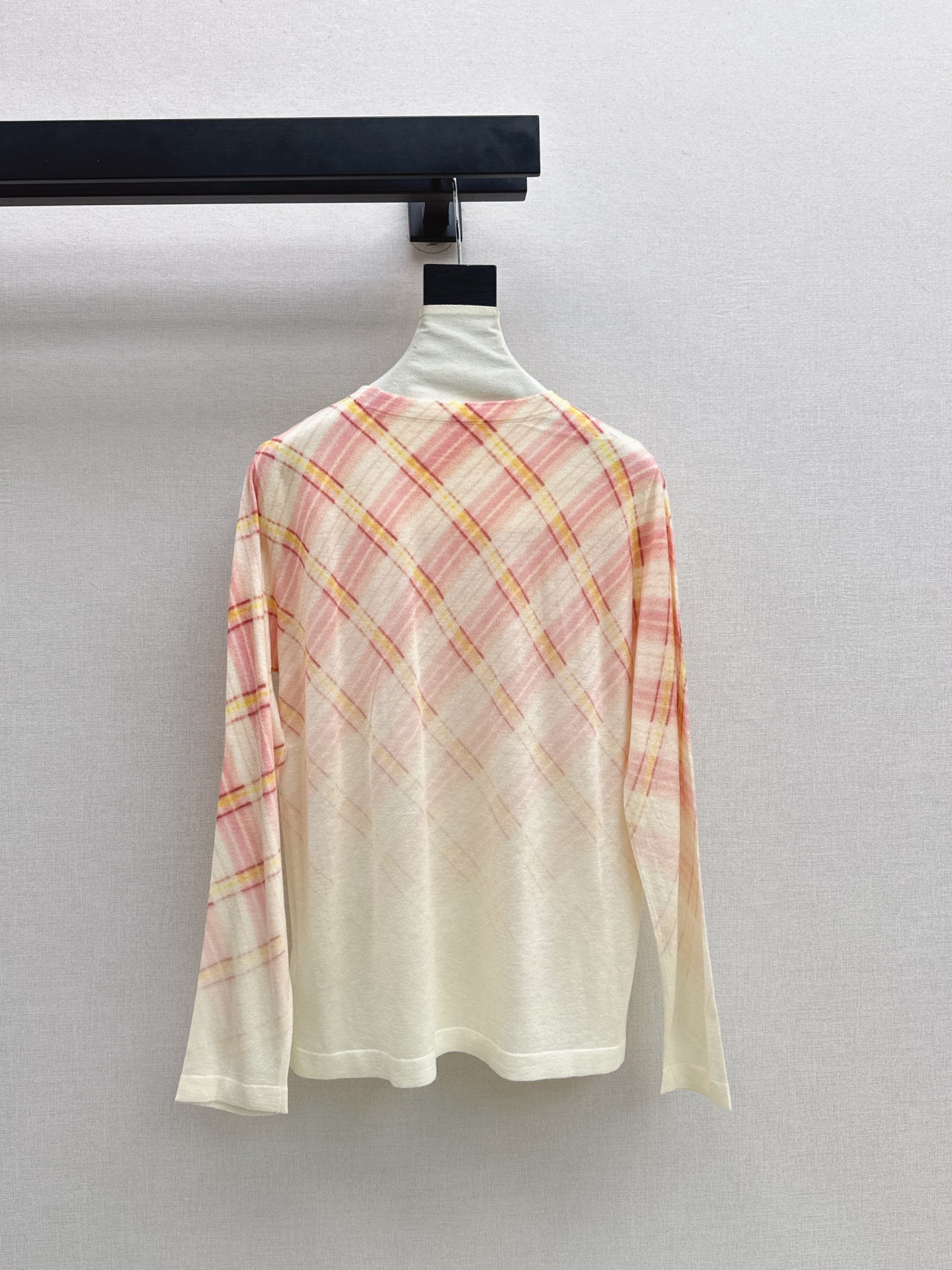 Burb 26fw knit sweater