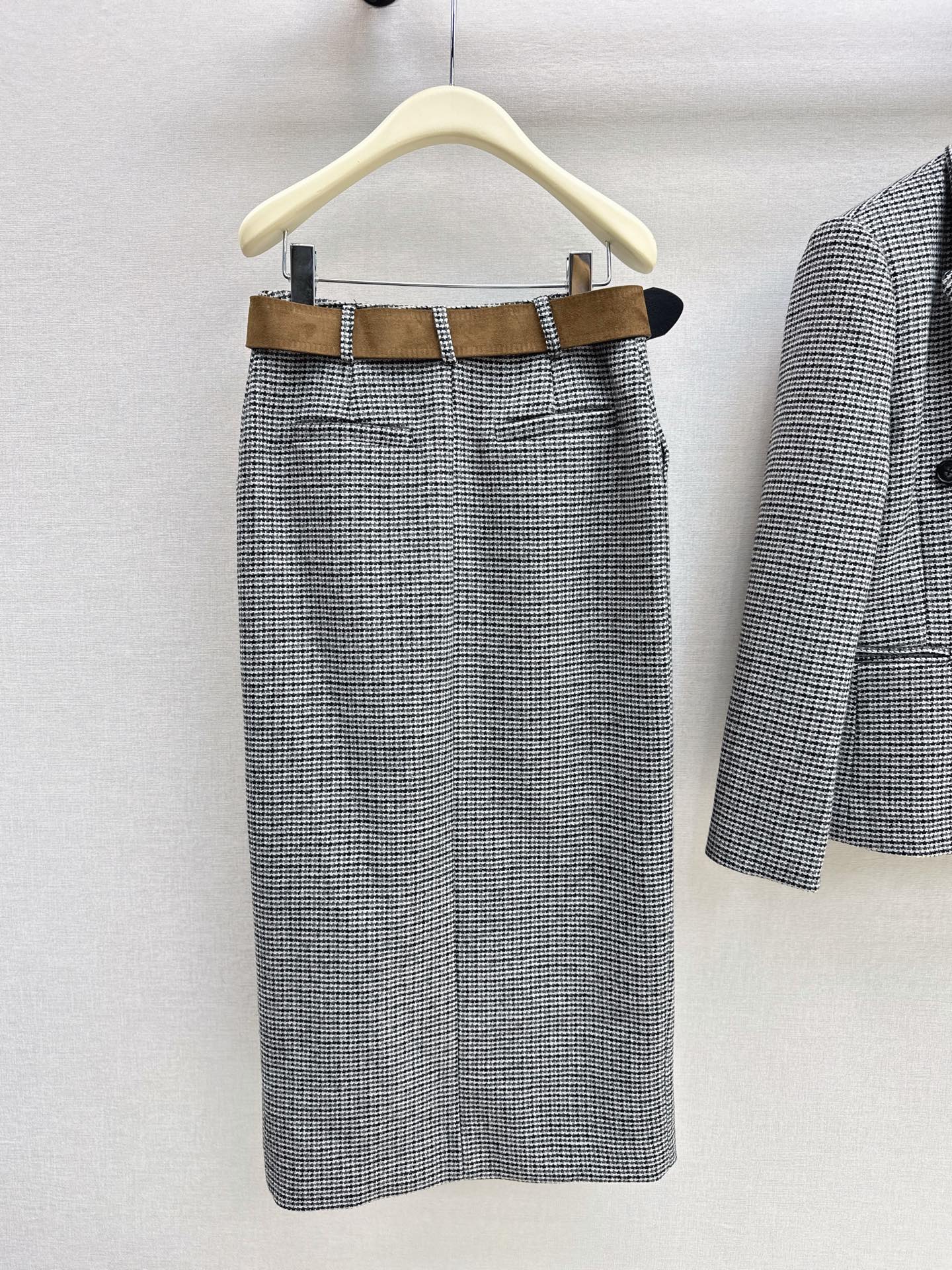 Brun 26fw houndstooth skirt