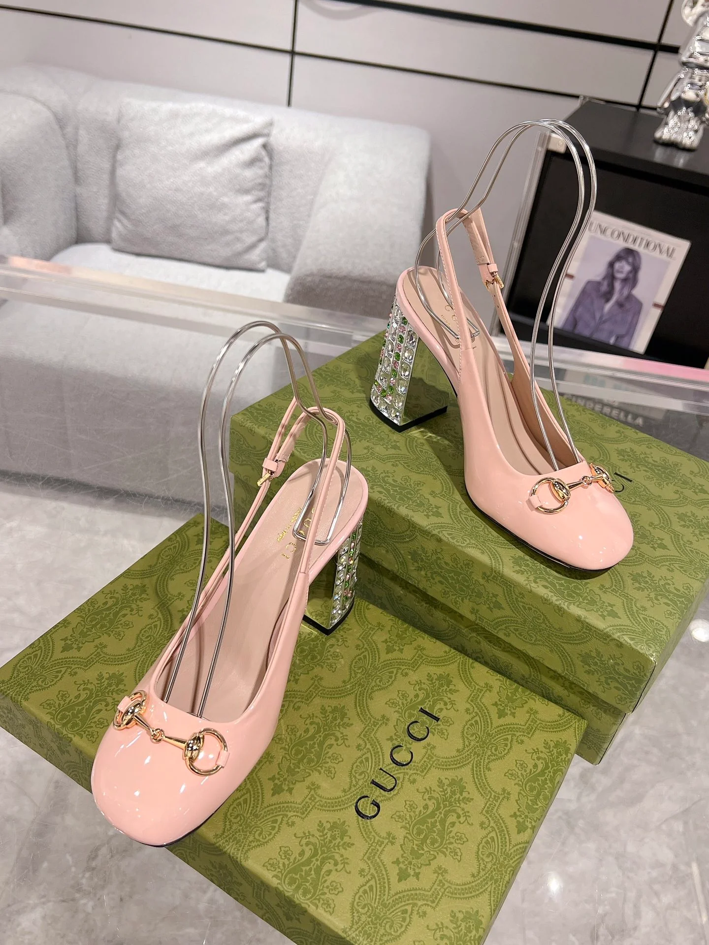 Gucc 26ss rhinestone slingback chunky high heel