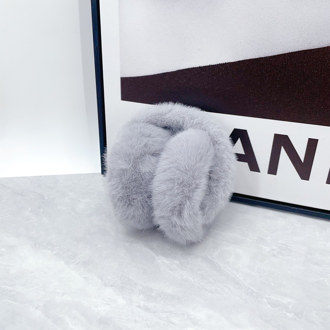 CD 26fw fluffy fur-look earmuffs
