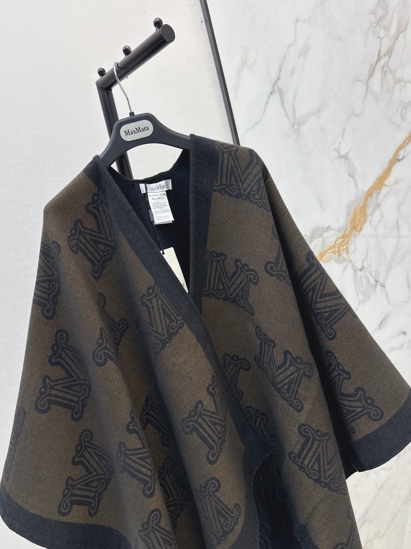 Max 26fw wool shawls