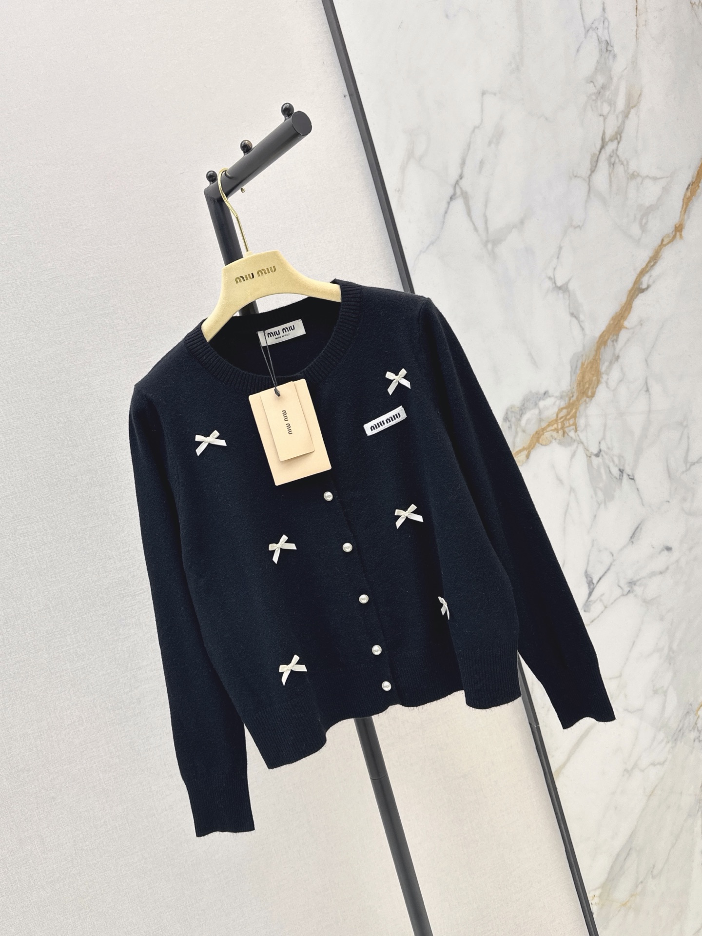Miu 26fw bow cardigan