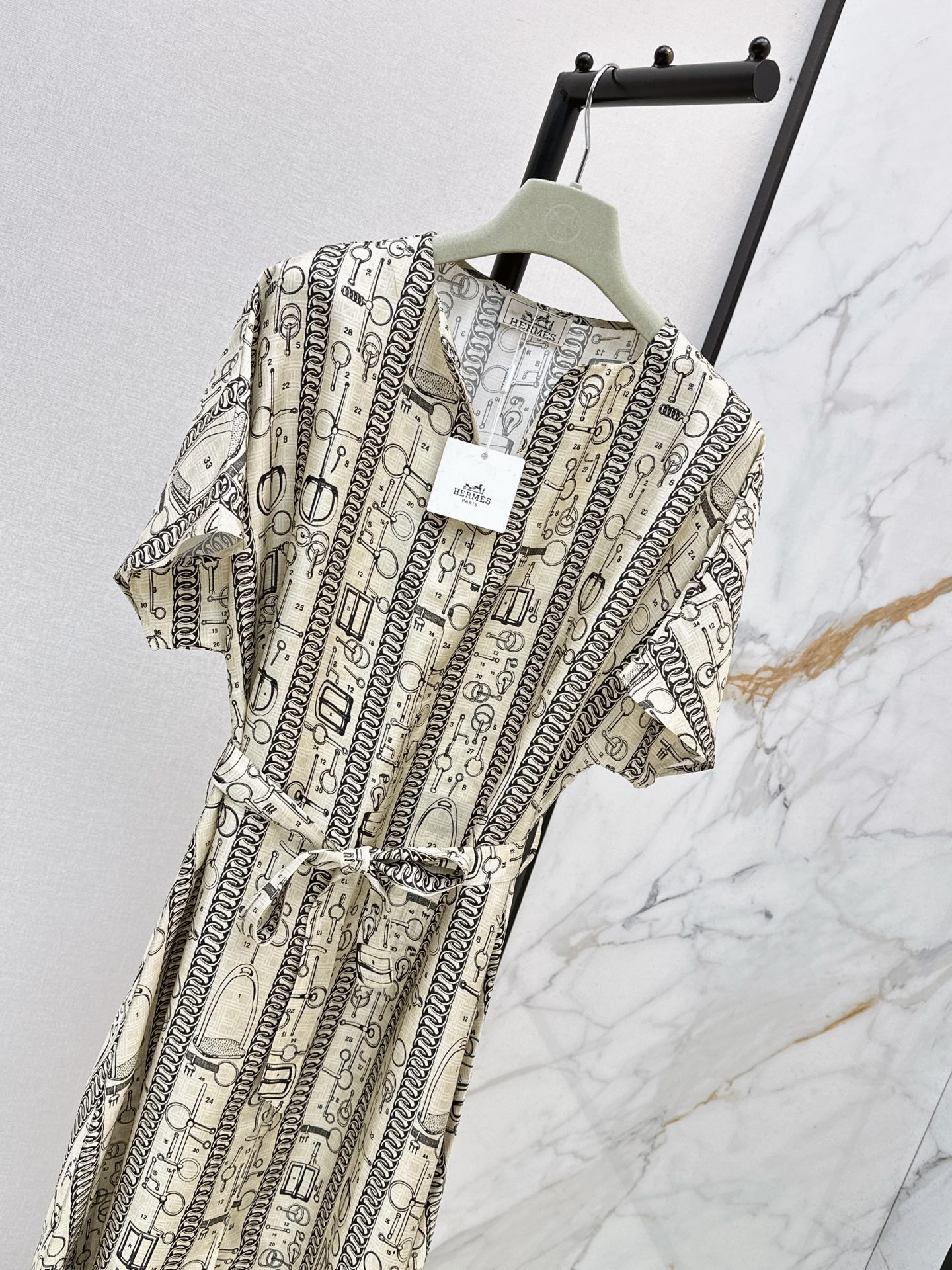 Her 26fw pring silk dress