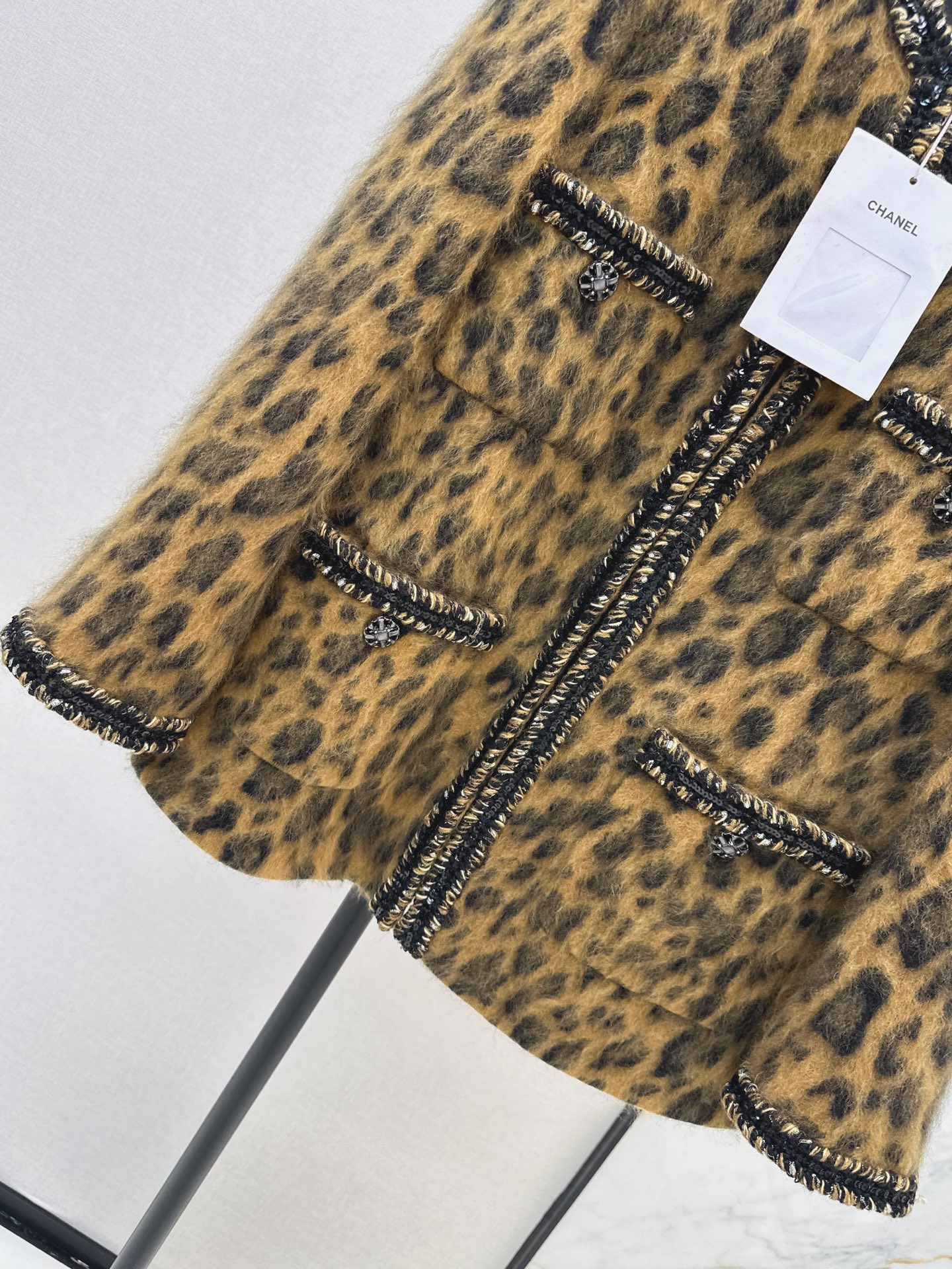 Chan 26fw leopard-print fuzzy jacket