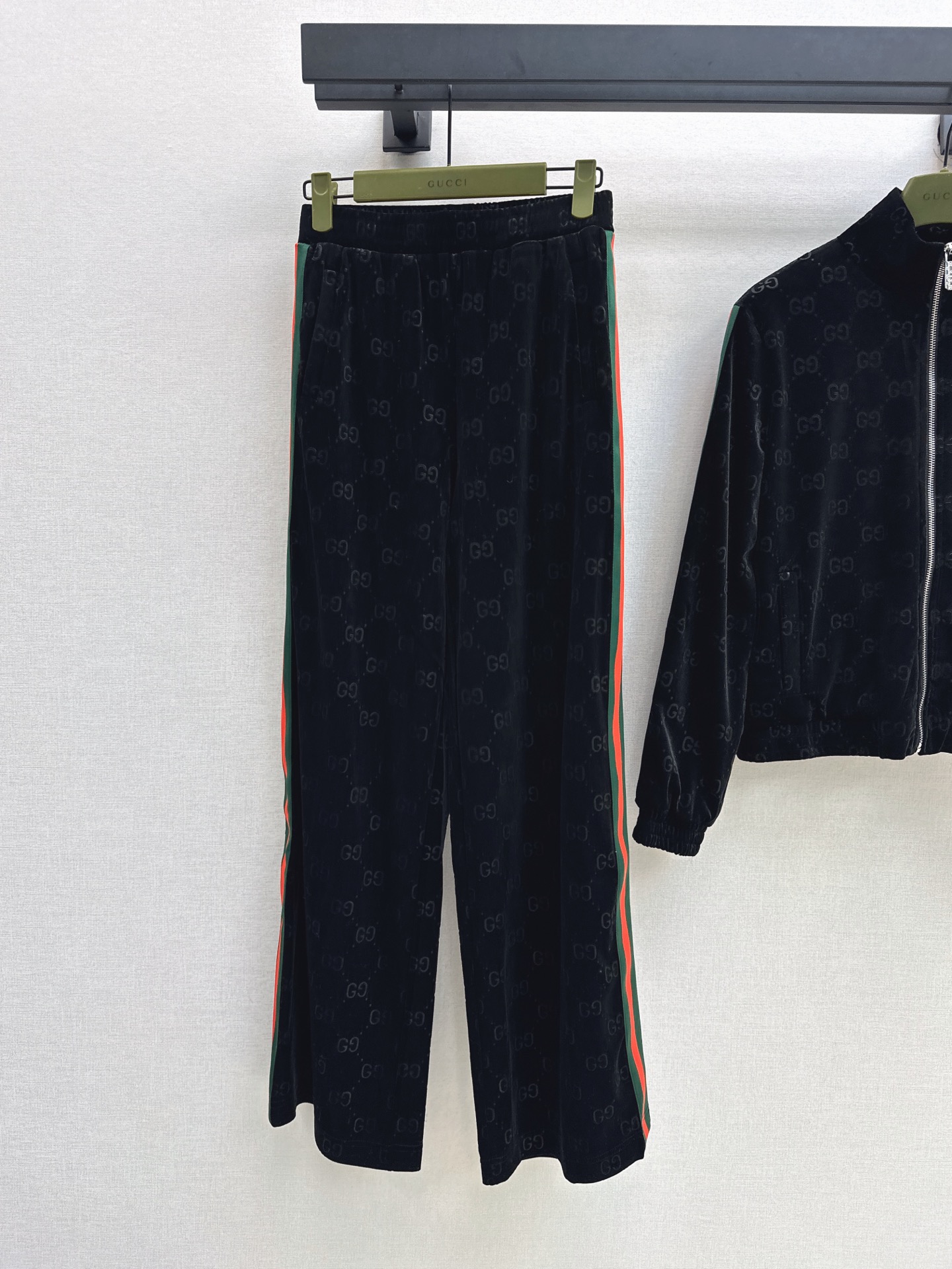 Guc 26fw velvet jacket straight-leg pants sets