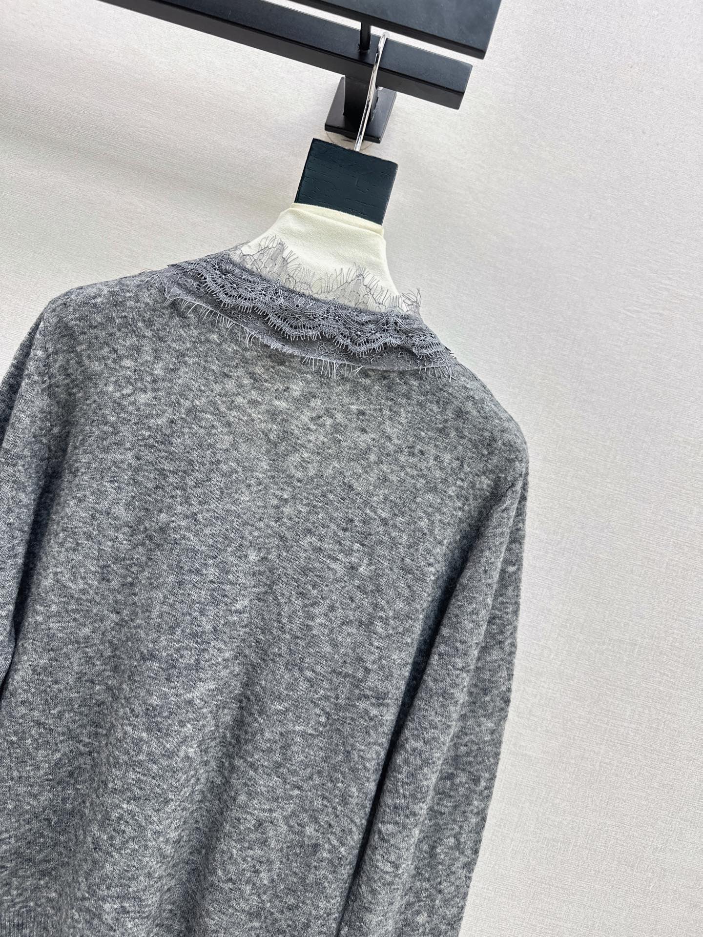 ES 26fw lace contract knit cardigan