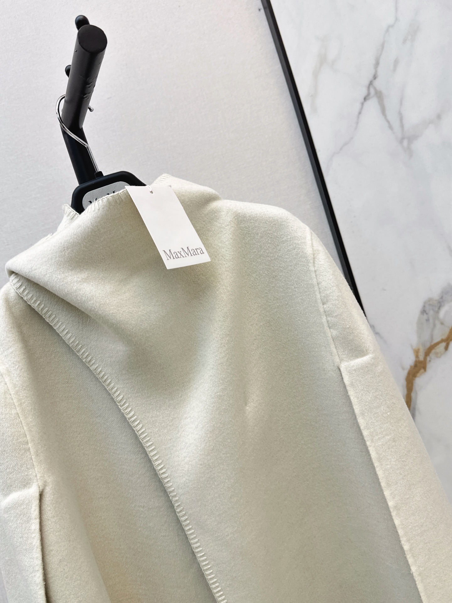 Max 26fw woolen cape overcoats
