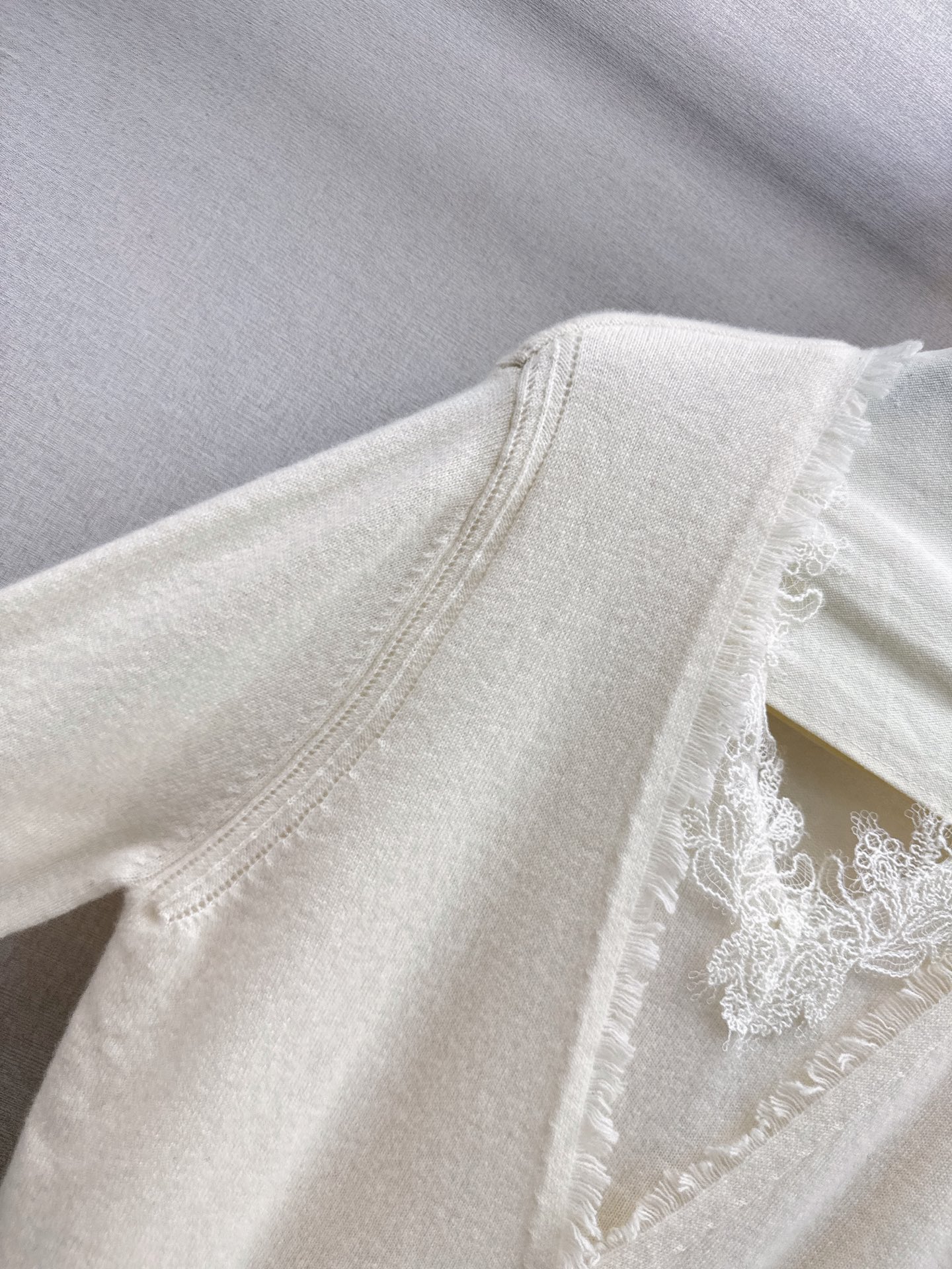 ES 26fw lace contract wool cardigan