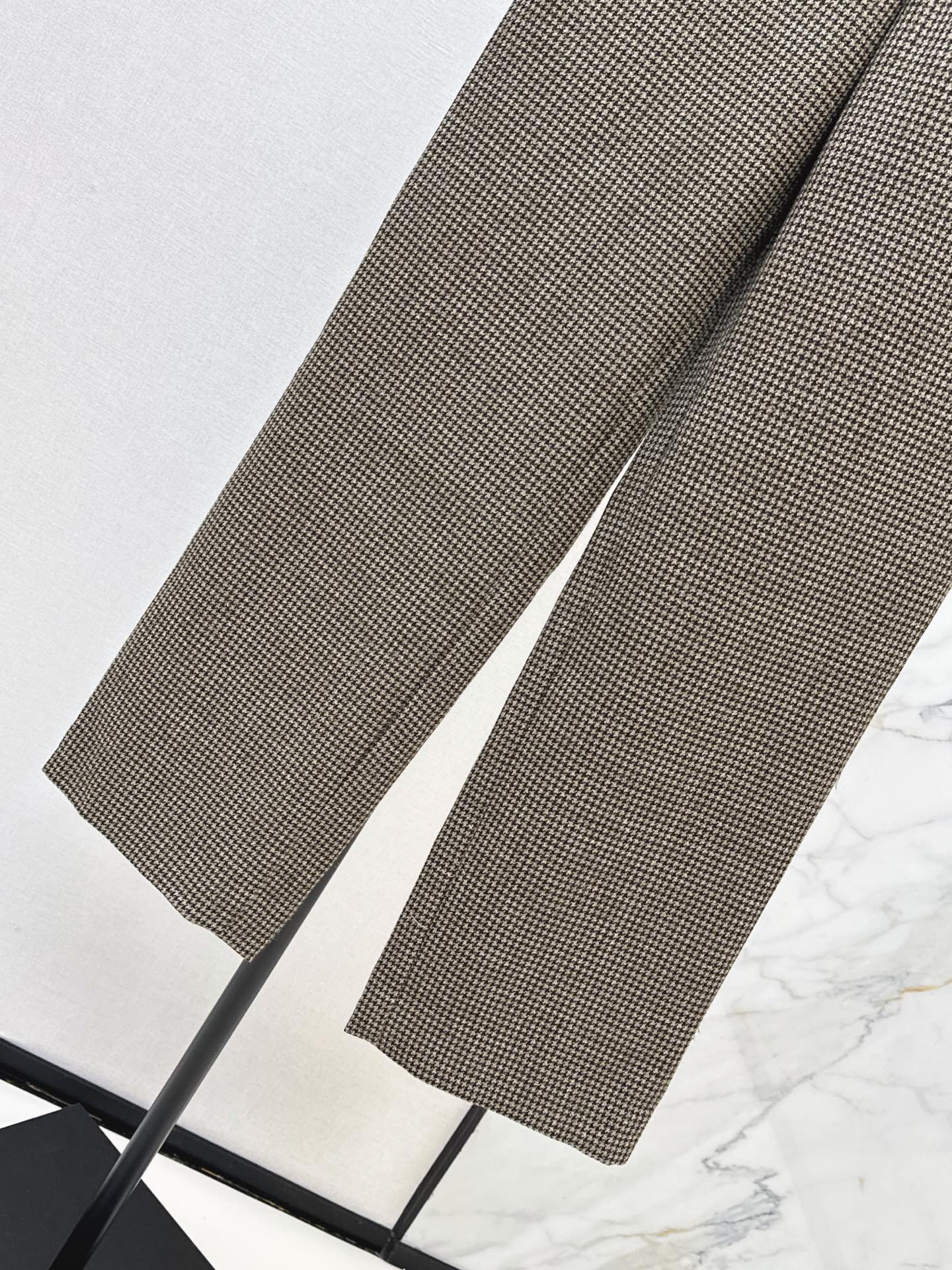 Chan 26fw houndstooth suit pants