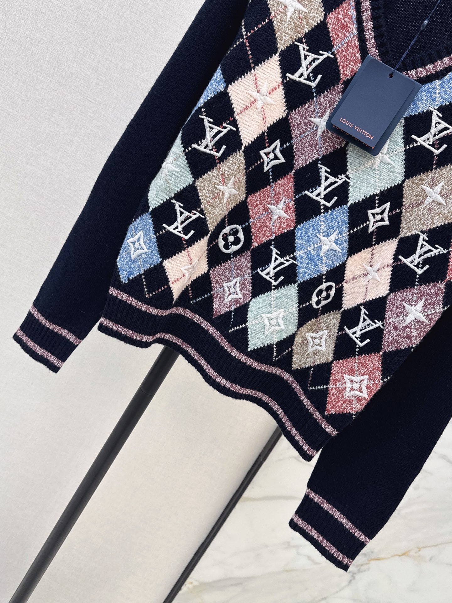 Loui 26fw jacquard knit sweater