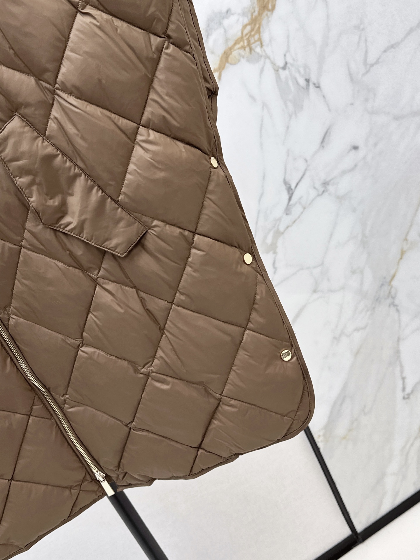 Max 26fw Hooded Down Vest