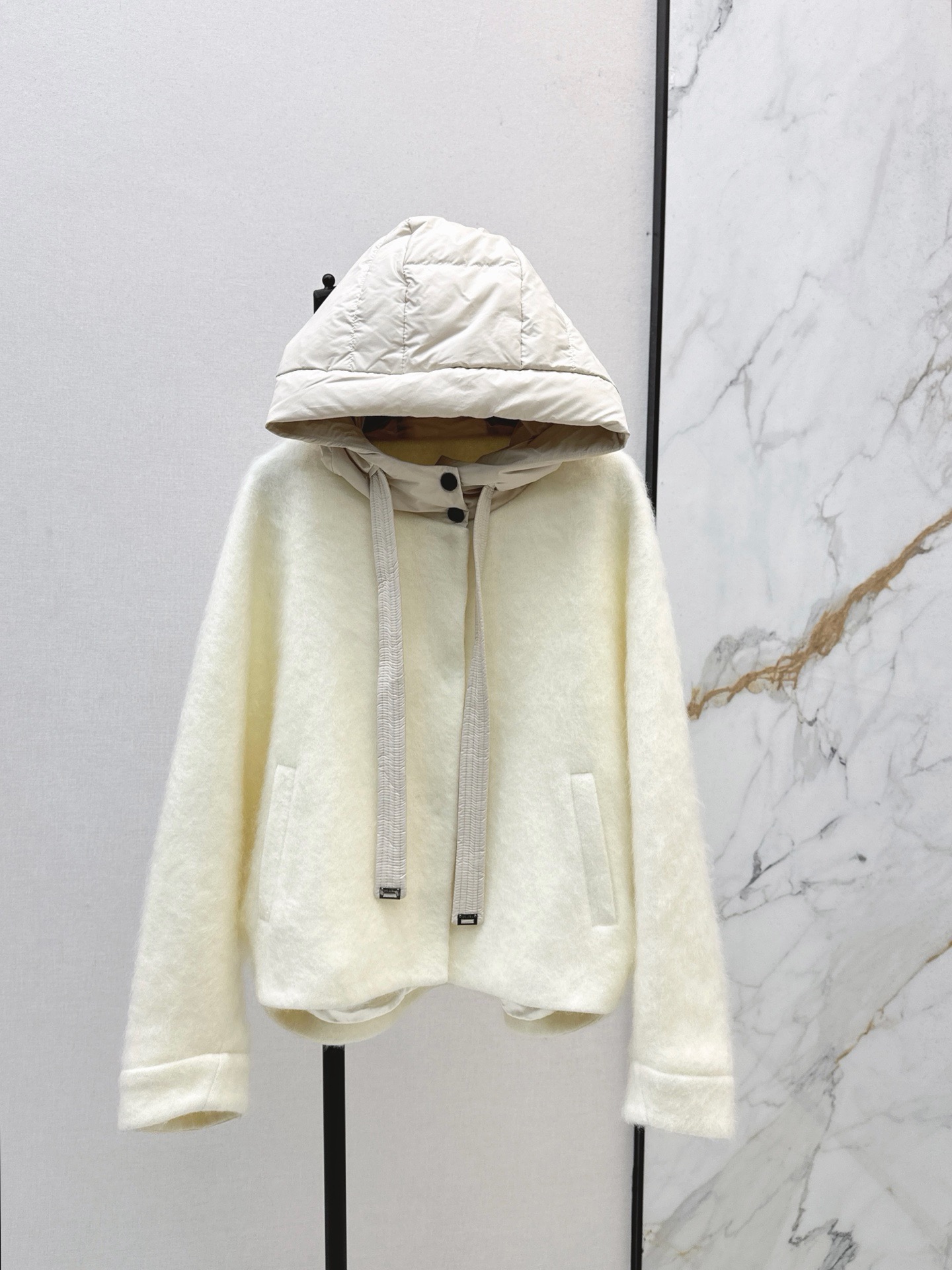 Max 26fw wool hooded jacket