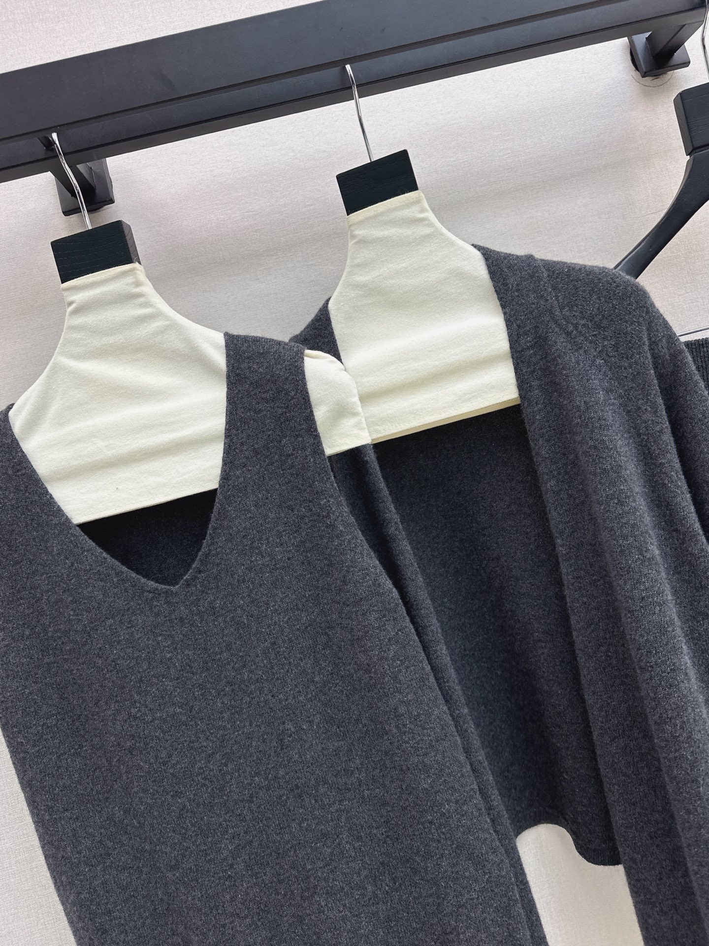 Max 26fw wool knit vest cardigan skirt sets