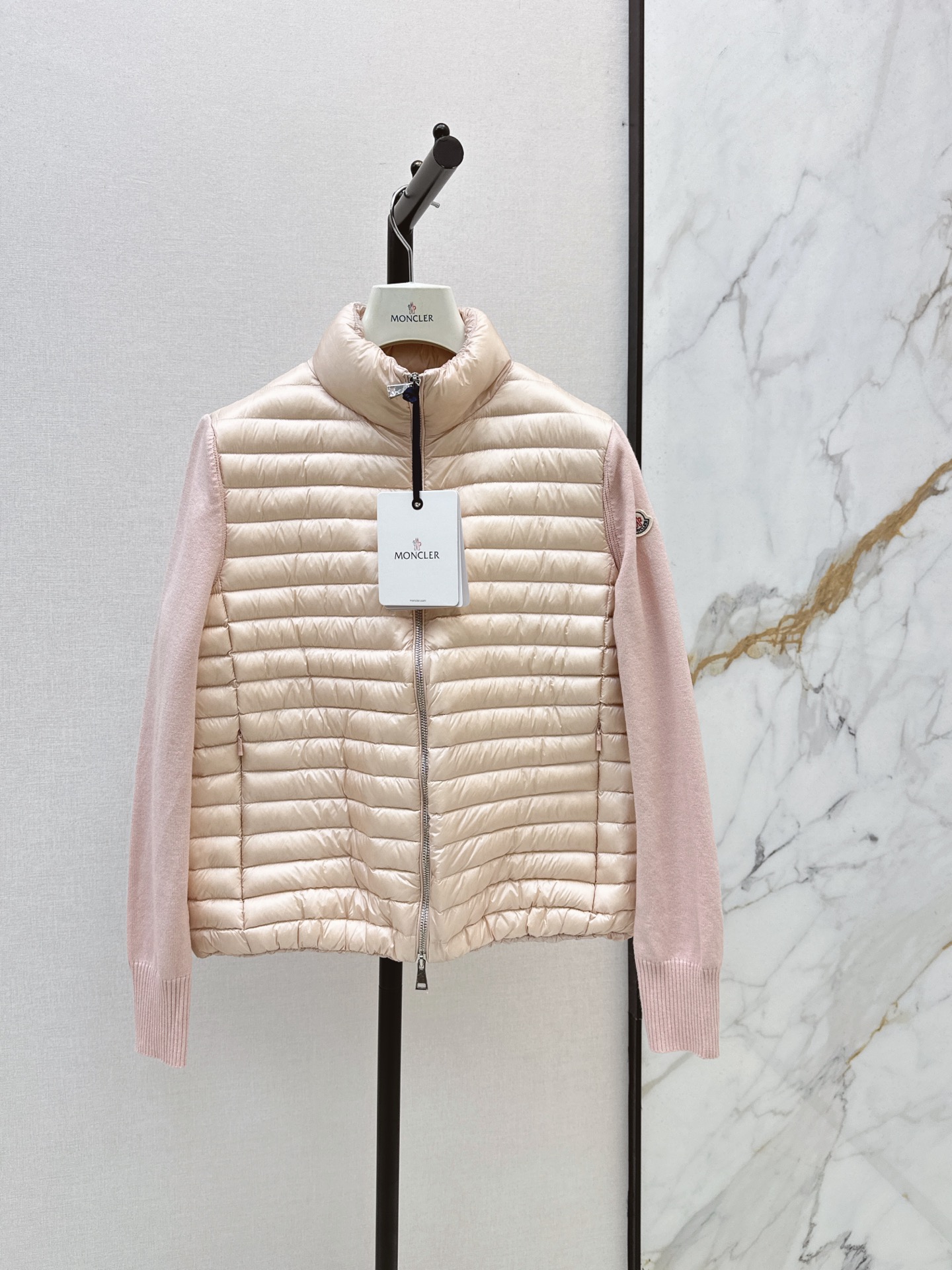 Monc 26fw cropped down jacket