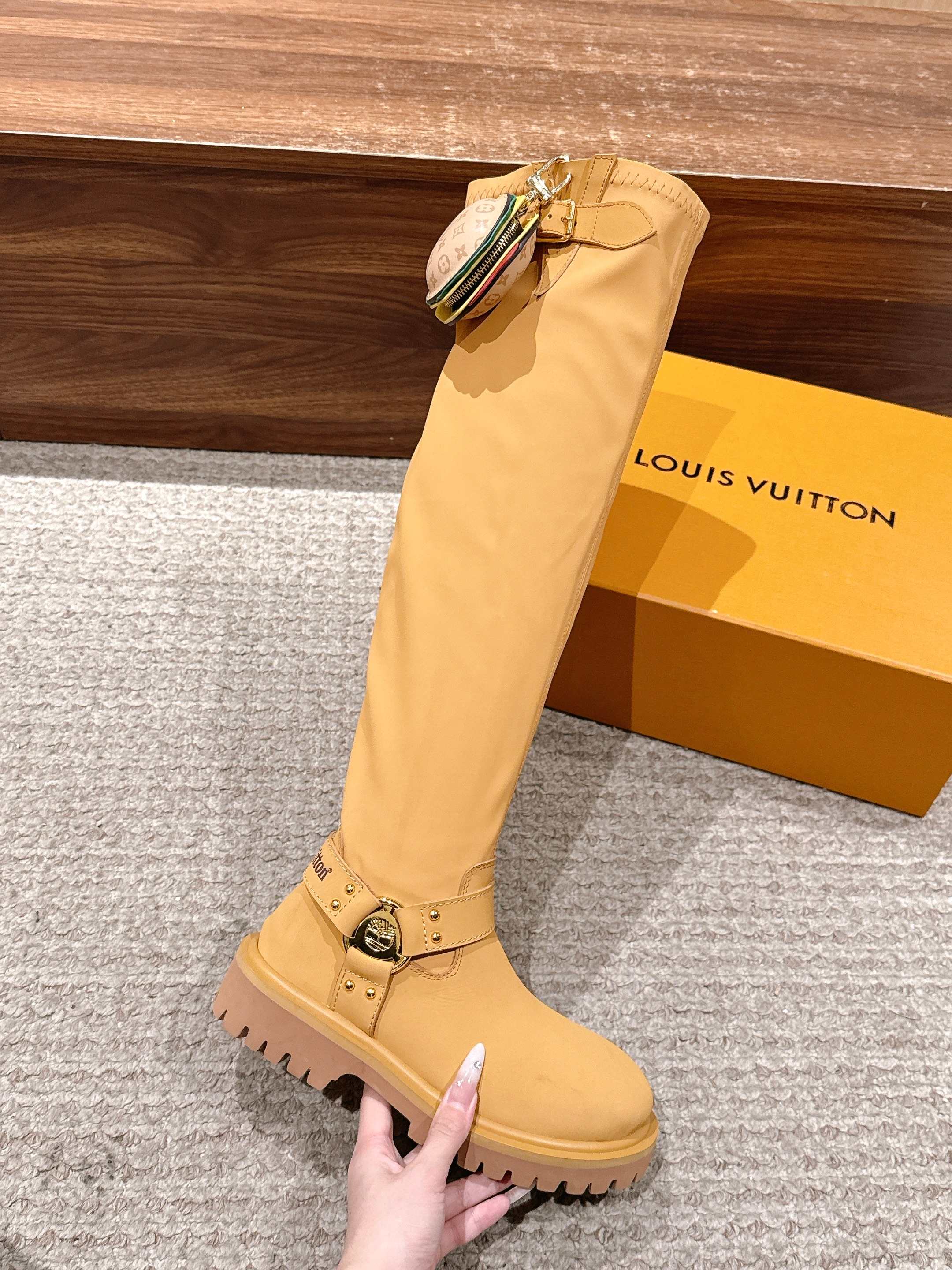 Loui 25fw boots