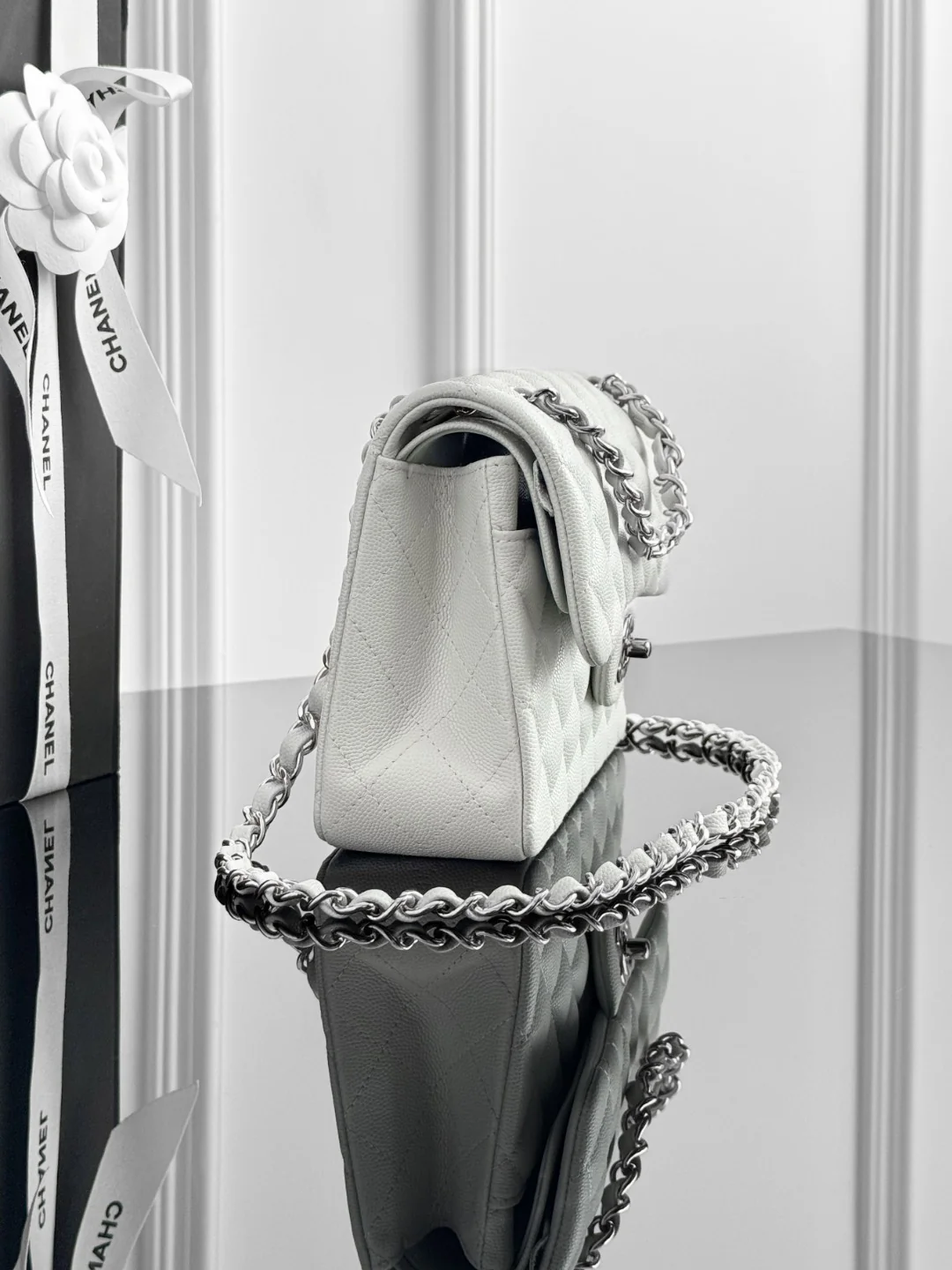 Chan cf23 chain shoulder bag