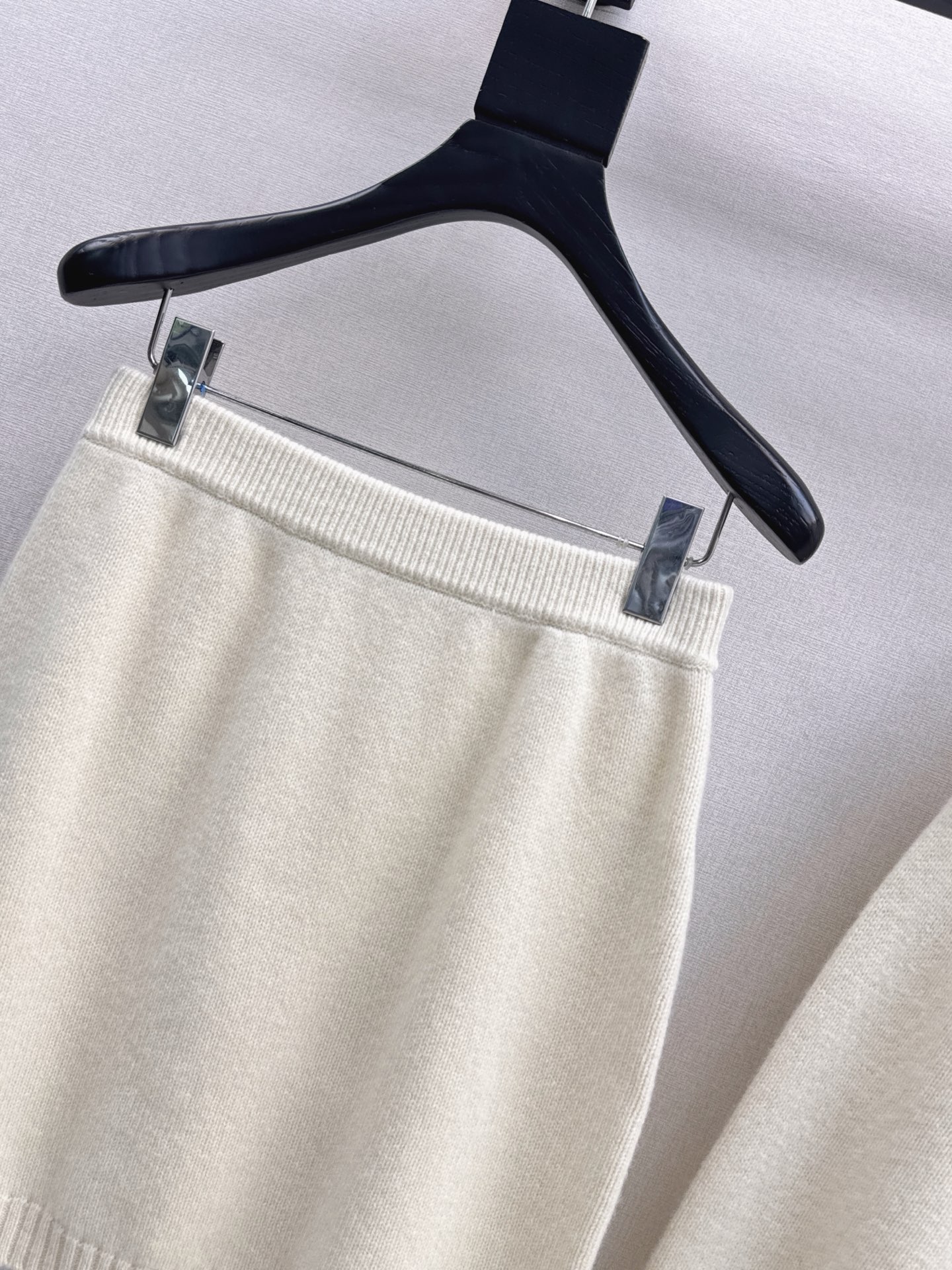 Max 26fw knit cardigan skirt sets