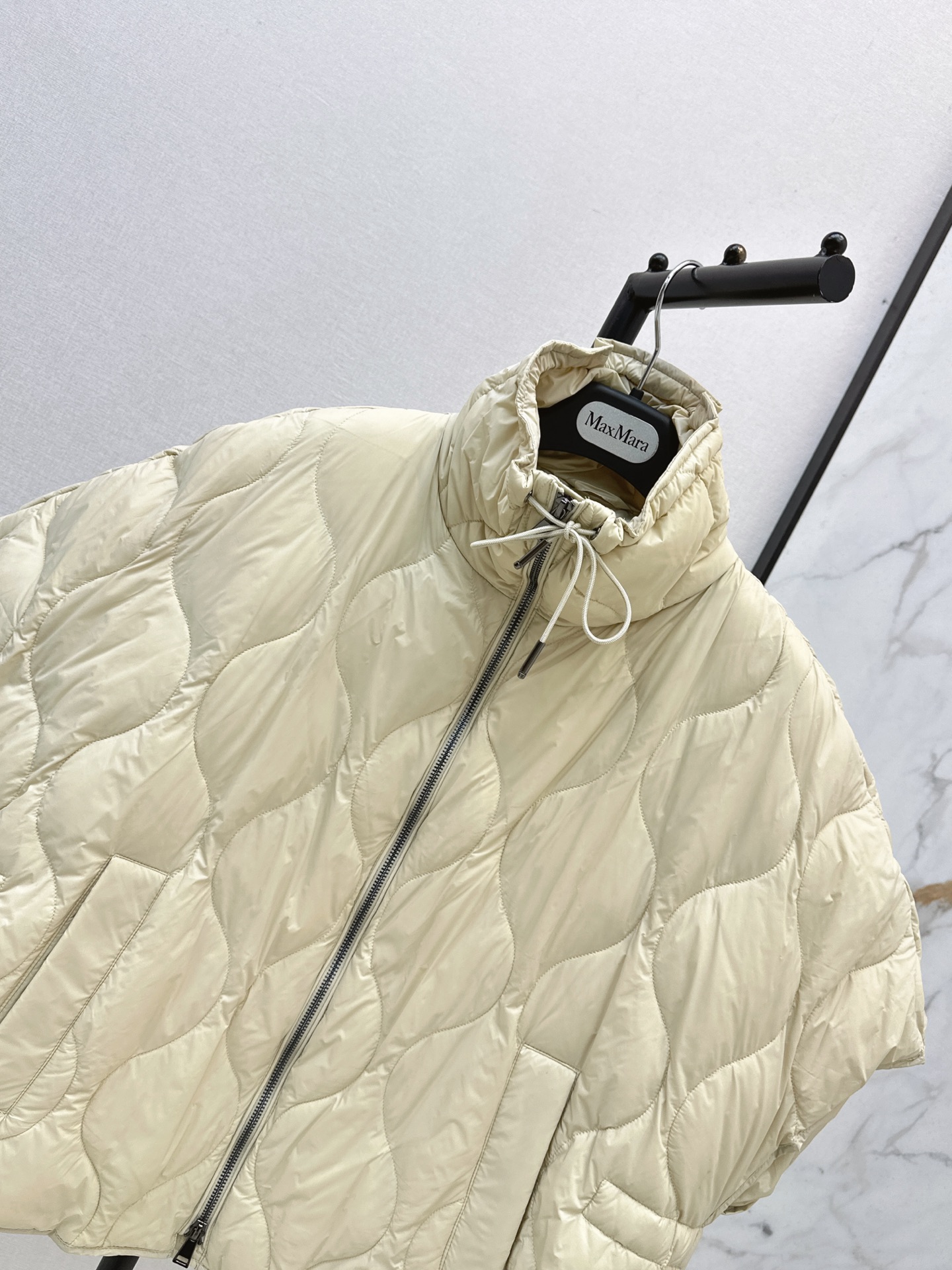 Max 26fw down vest jacket